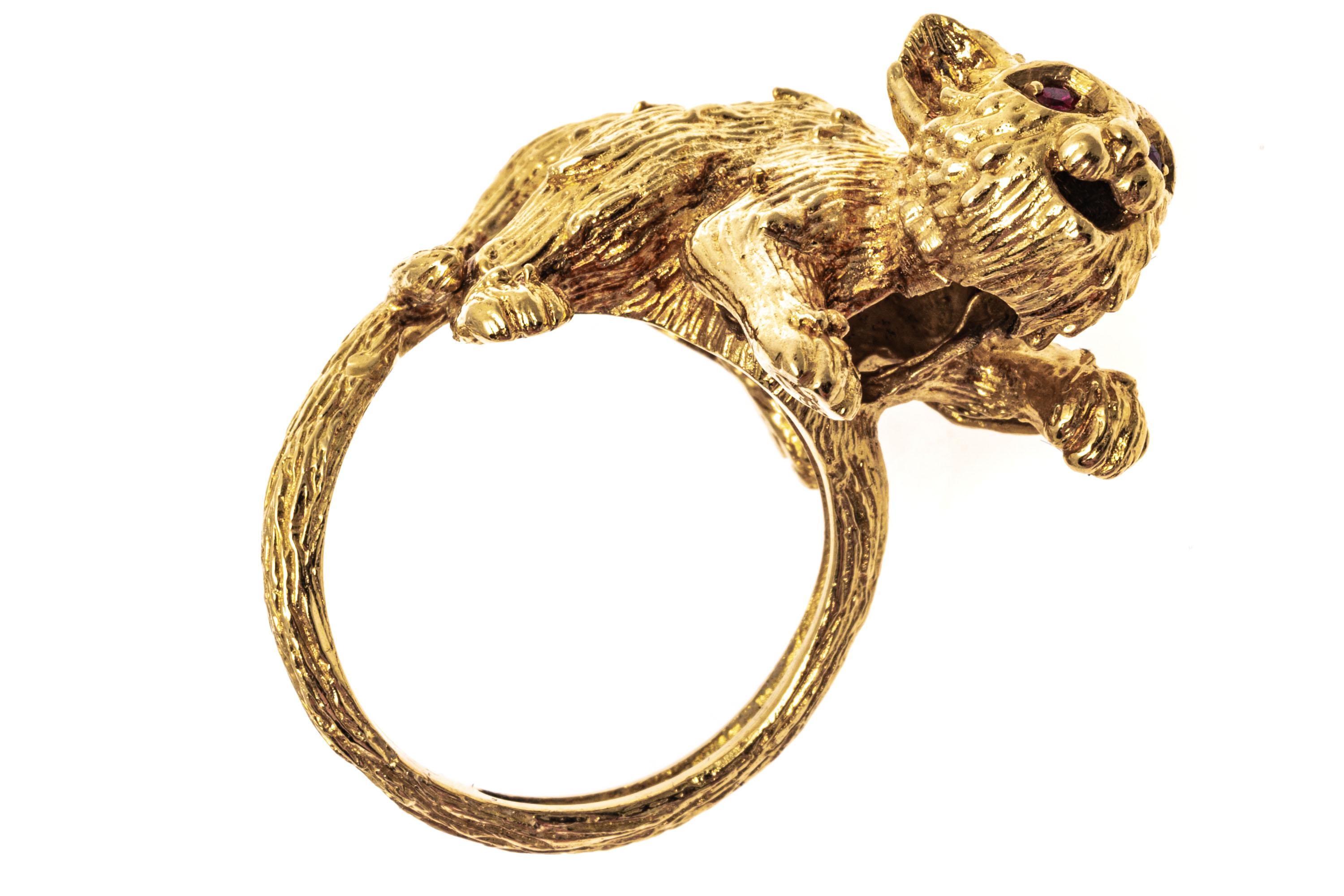 18k Yellow Gold Textured Figural Kitten Ring For Sale 3