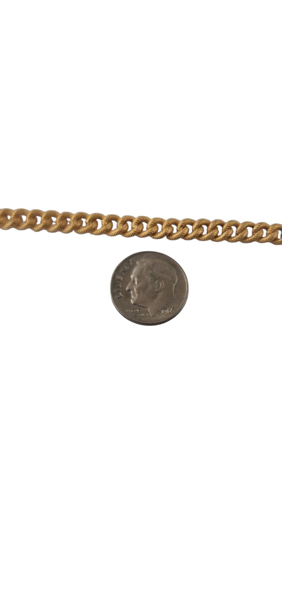 18k Gelbgold Strukturiertes A Link Armband #23193 (Zeitgenössisch) im Angebot