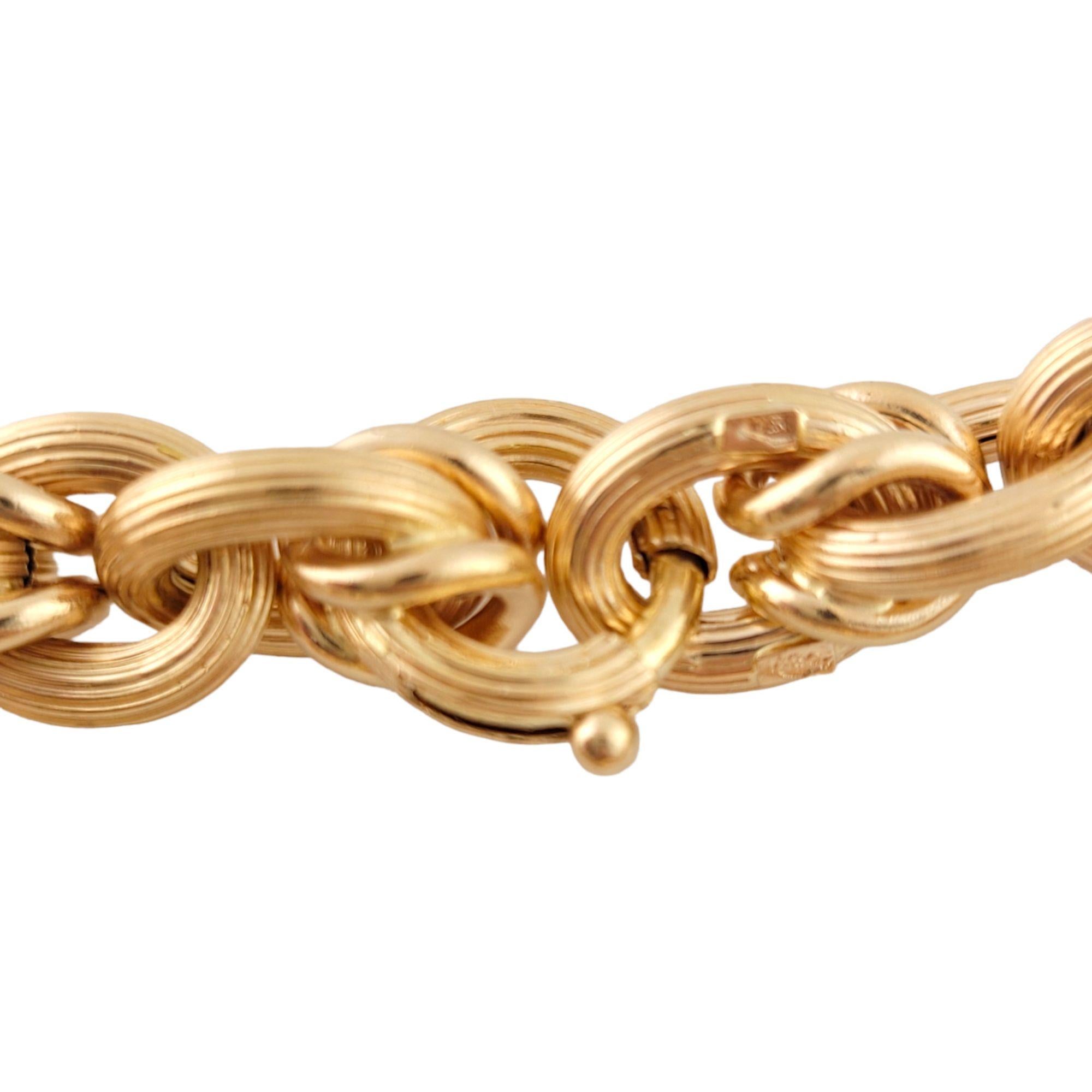 18k Yellow Gold Textured Link Bracelet In Good Condition In Washington Depot, CT