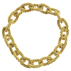 18k Yellow Gold Textured Link Bracelet Vintage 18k Yellow Gold Textured Link Bracelet