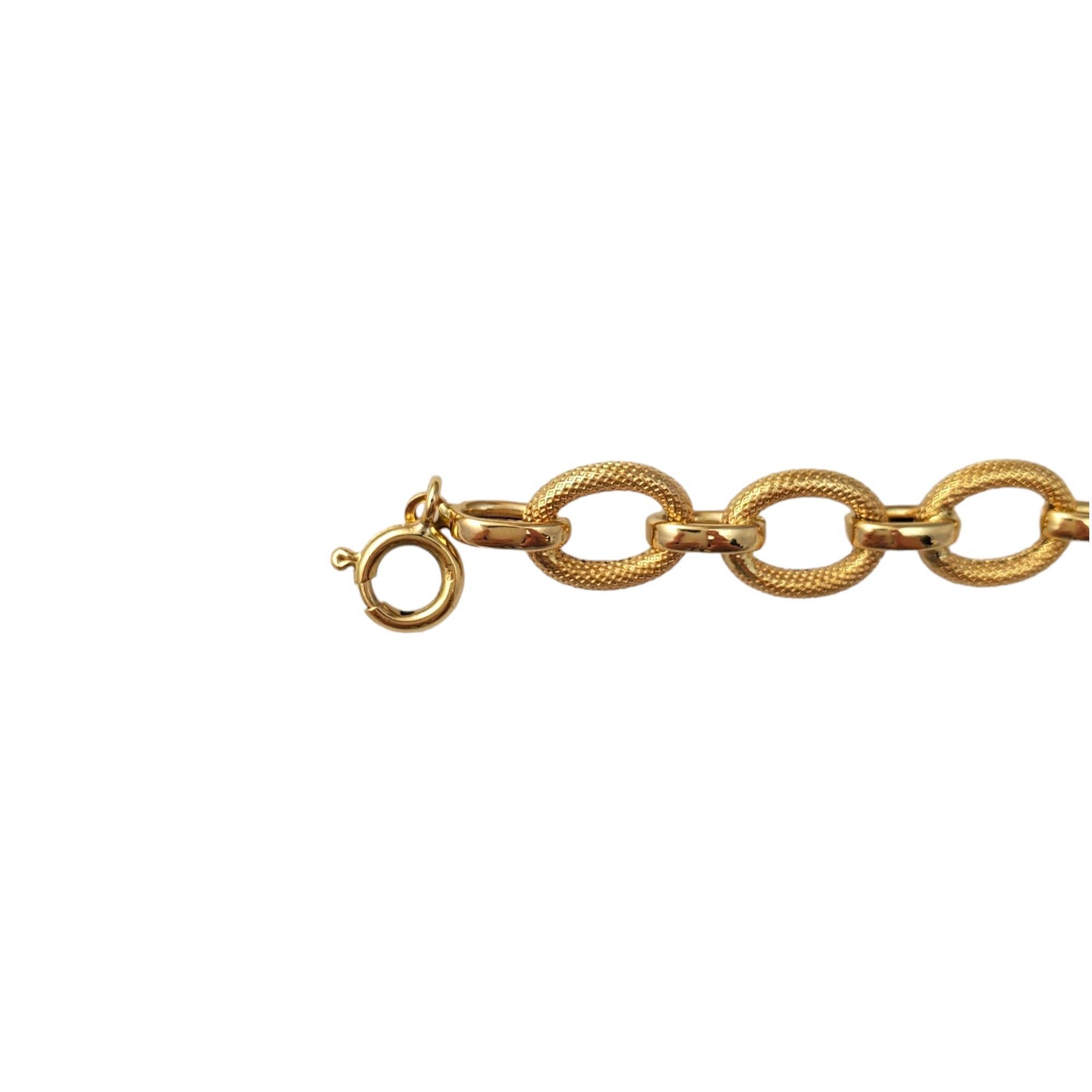 18K Yellow Gold Textured Link Chain Bracelet #16516 For Sale 1