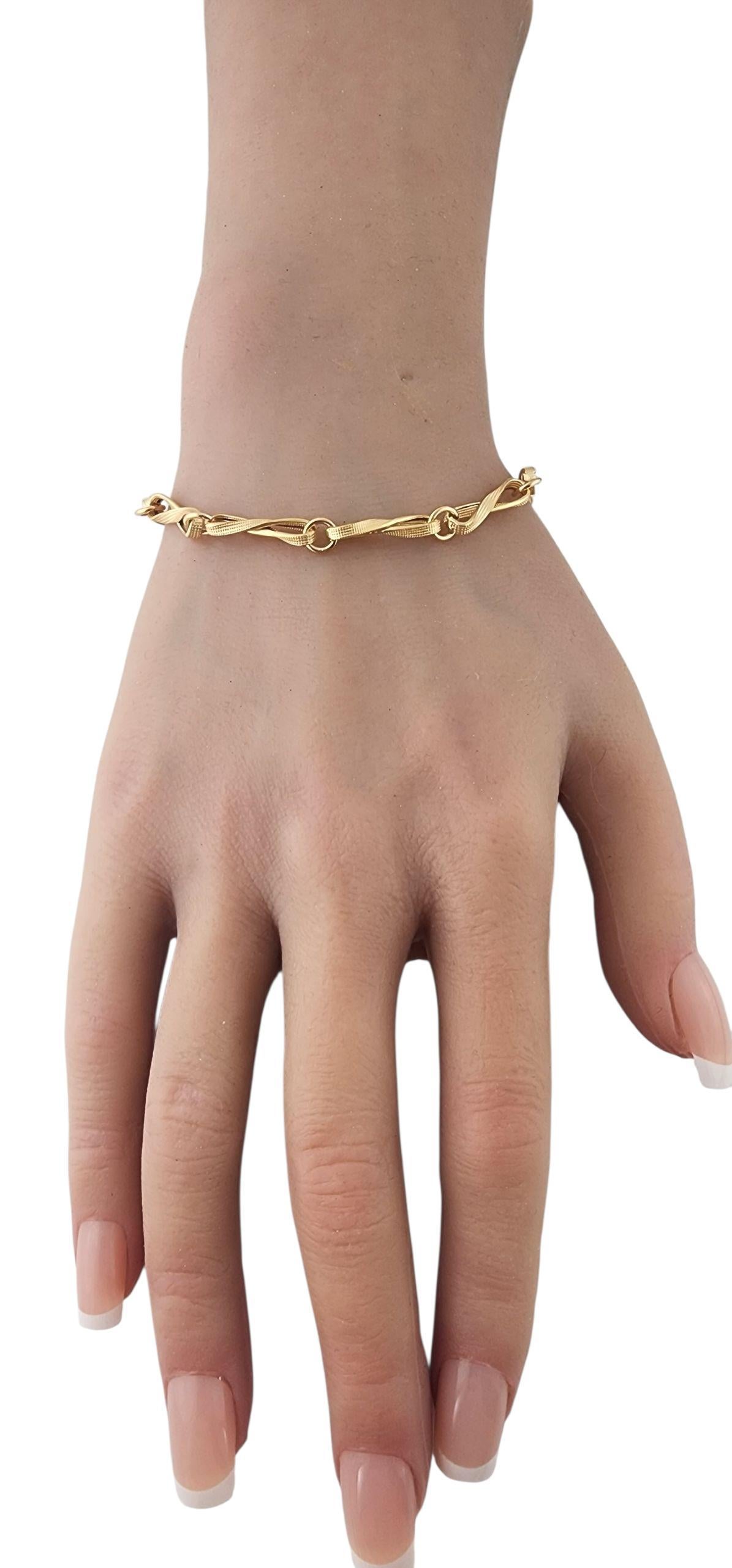 Bracciale a maglie ritorte in oro giallo 18k #23126 In condizioni buone in vendita a Washington Depot, CT
