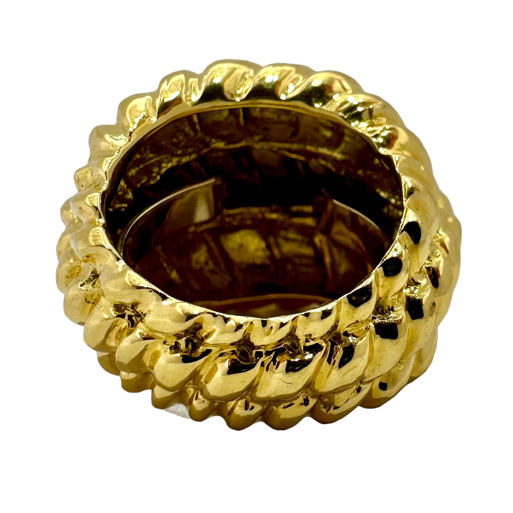 18k Yellow Gold Three-Row Twisted Rope, Mid Size Statement Ring In Excellent Condition For Sale In Palm Beach, FL