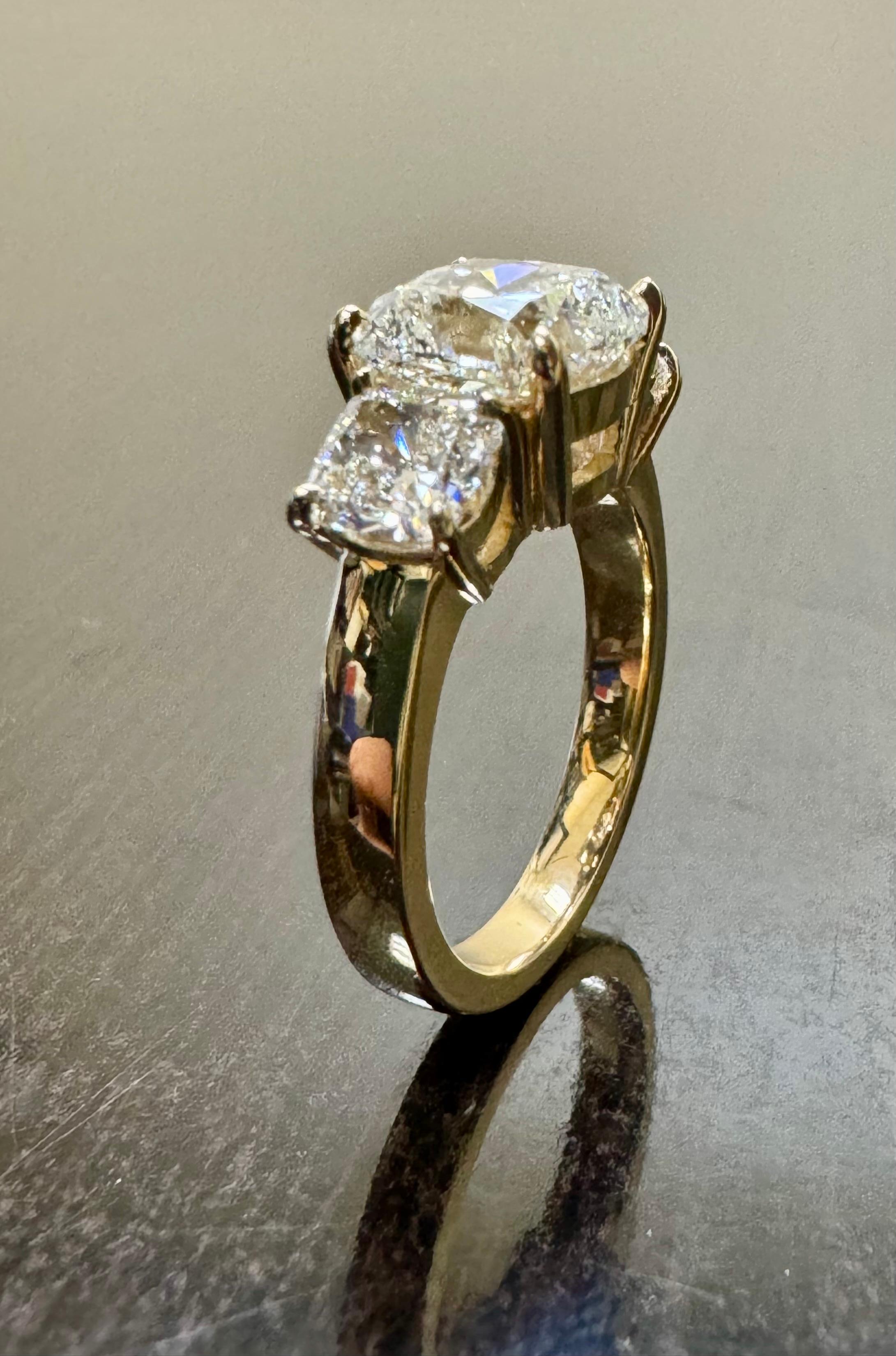 18K Yellow Gold Three Stone  4.84 Carat GIA Cushion Cut Diamond Engagement Ring In New Condition For Sale In Los Angeles, CA