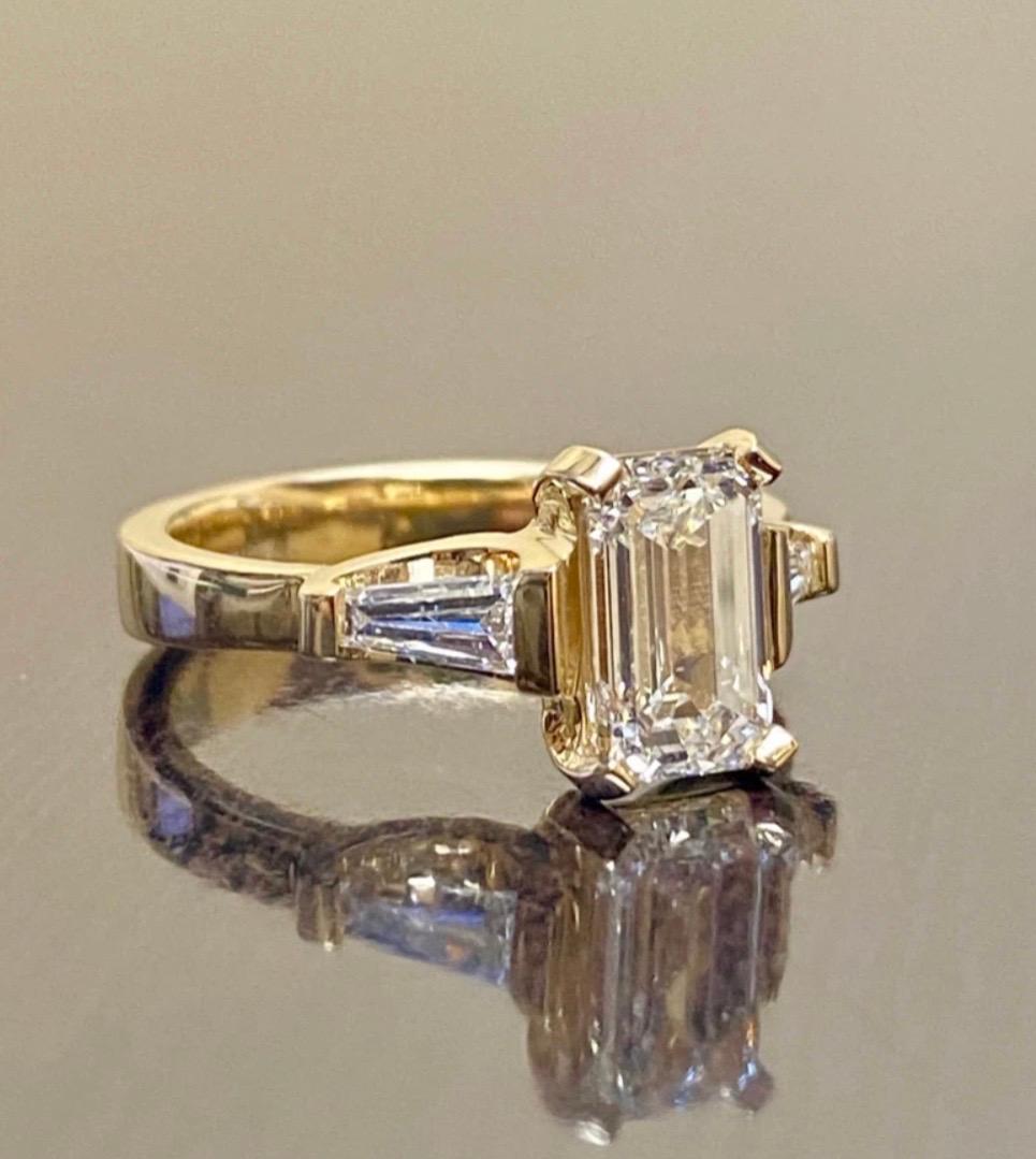 18K Yellow Gold Three Stone GIA Certified Emerald Cut Diamond Engagement Ring For Sale 2