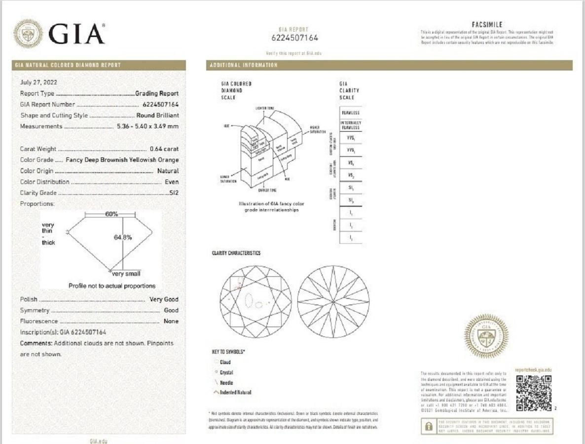 Round Cut 18k Yellow Gold Three Stone Ring with 0.96ct Natural Diamonds GIA Certificate