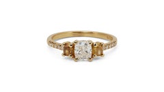 18k Yellow Gold Three Stone Ring with 1.18 Ct Natural Diamonds AIG Certificate