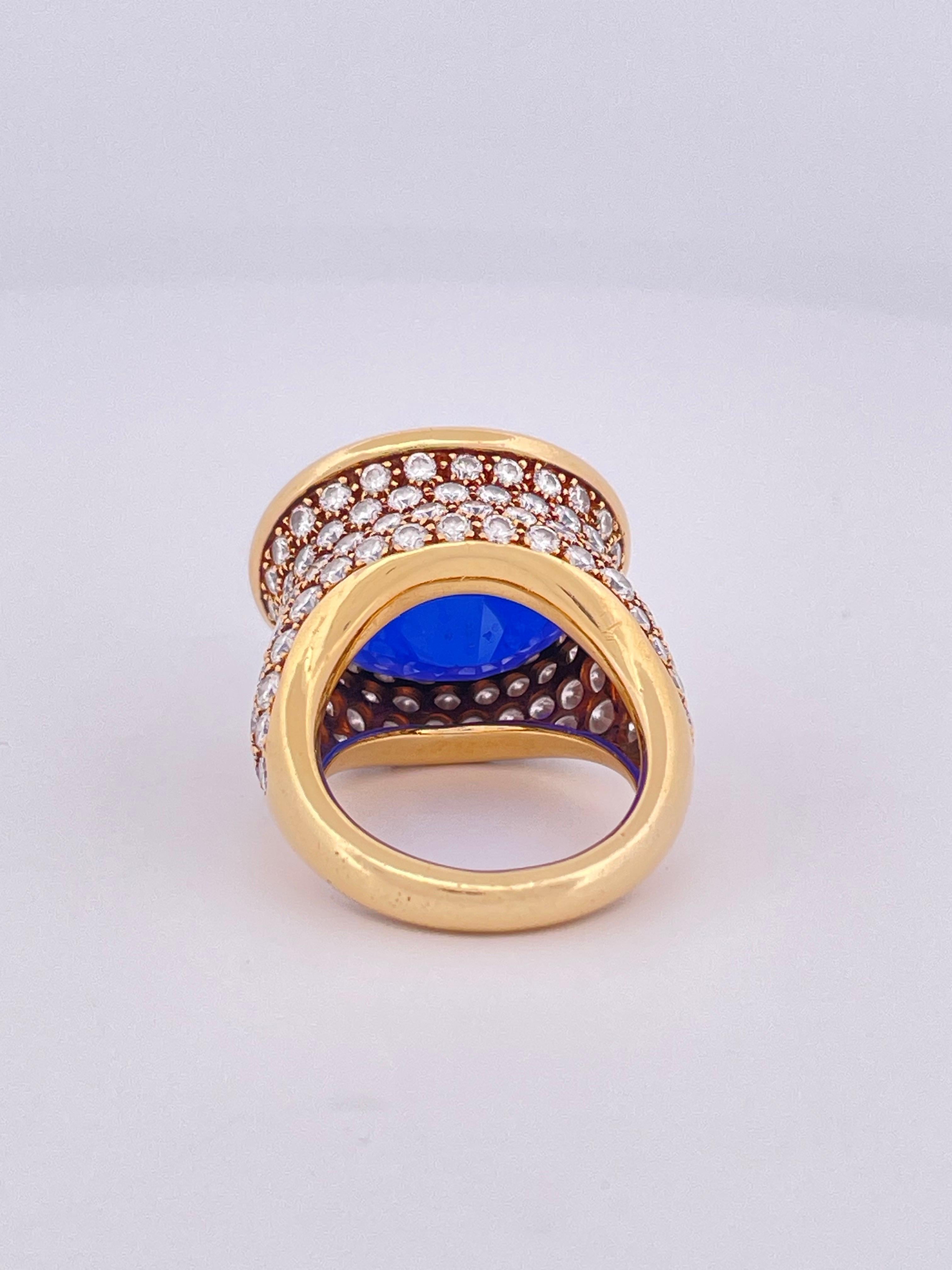 Taille ronde Or jaune 18k Tiffany 31ctw Tanzanite avec 120 diamants ronds 4.2ctw VS G-H en vente