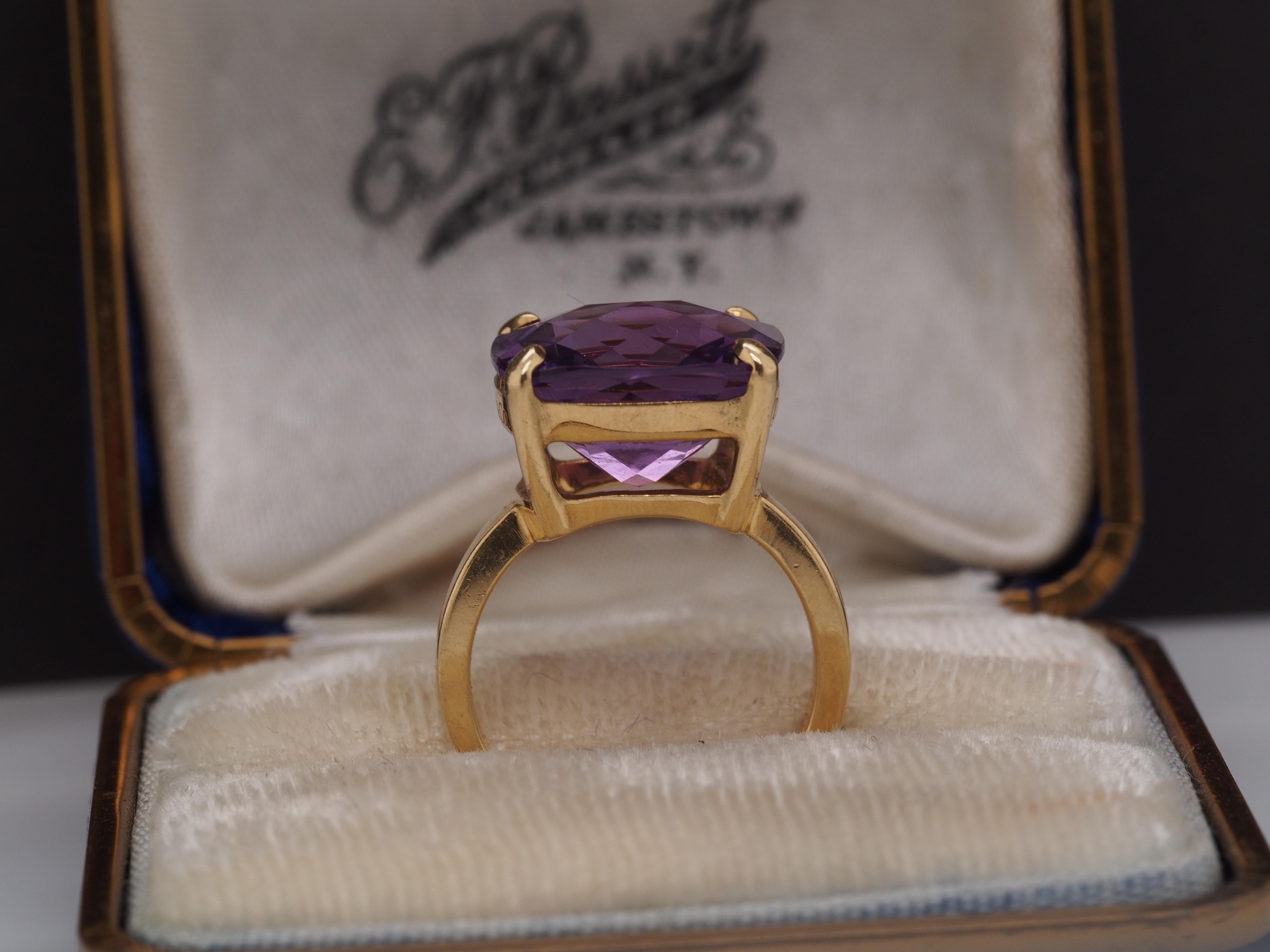 Women's 18K Yellow Gold Tiffany & Co Amethyst Sparkler Ring For Sale