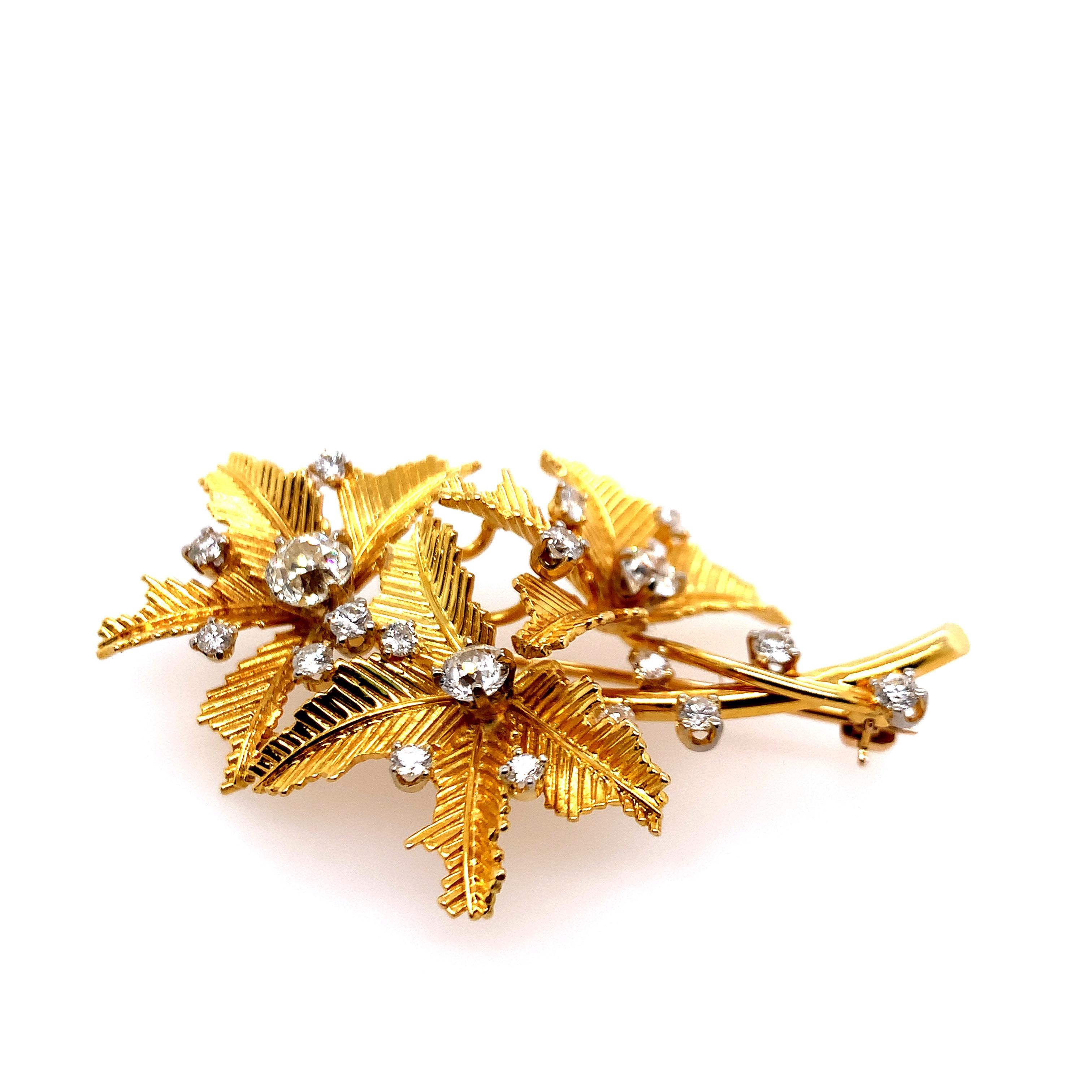 18k Yellow Gold Tiffany & Co. Brooch with Diamonds In Excellent Condition For Sale In New York, NY