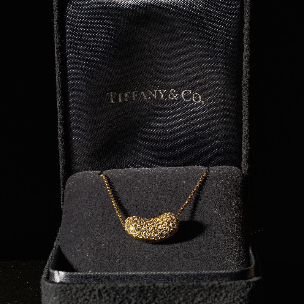 Or jaune 18 carats Tiffany & Co. Collier de haricots en diamants Elsa Peretti Design Bon état - En vente à Bernardsville, NJ