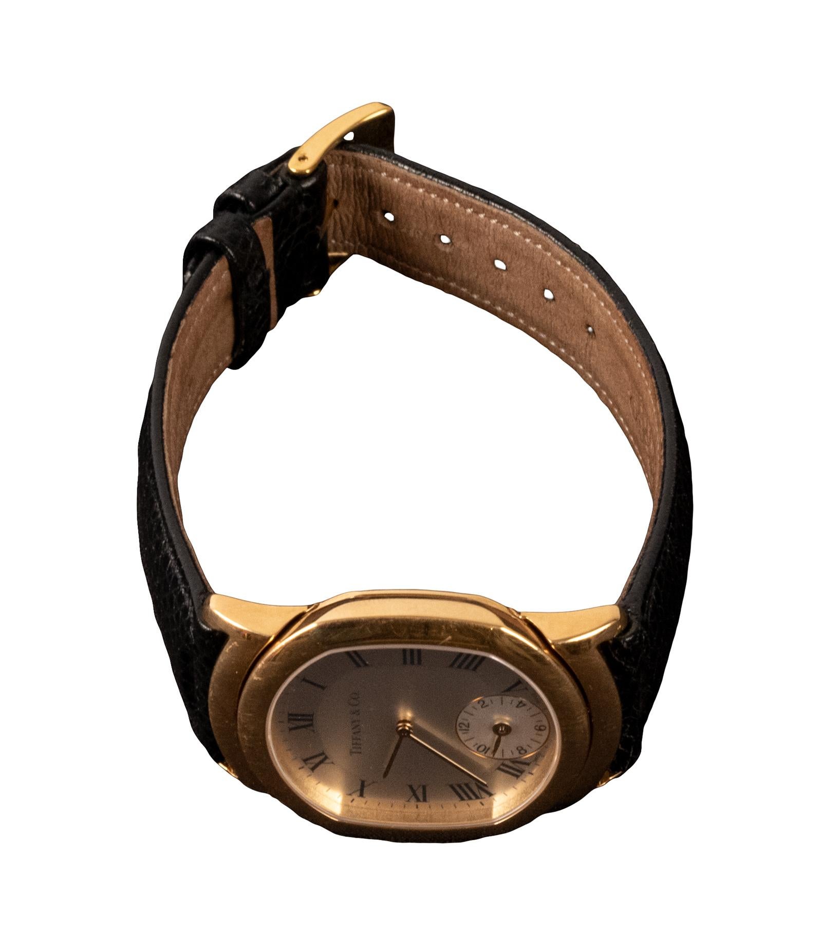 Late 20th Century 18-Karat Yellow Gold Tiffany & Co. Dual-Time Tonneau-Shaped Wristwatch For Sale