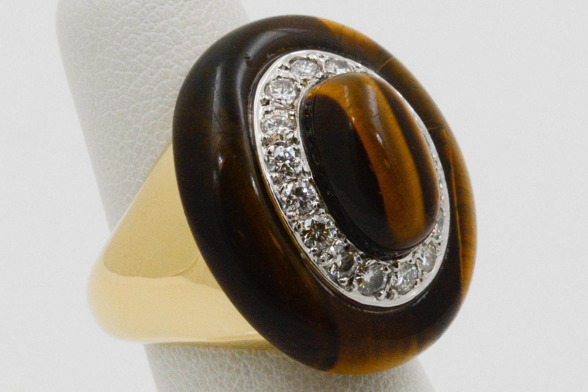 18 Karat Yellow Gold Tiger Eye and Diamond Ring In Good Condition In Dallas, TX