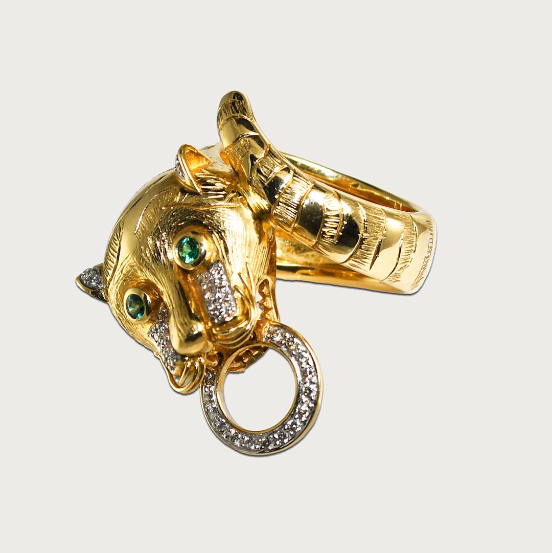 Bague tigre en or jaune 18 carats avec diamants en vente 1