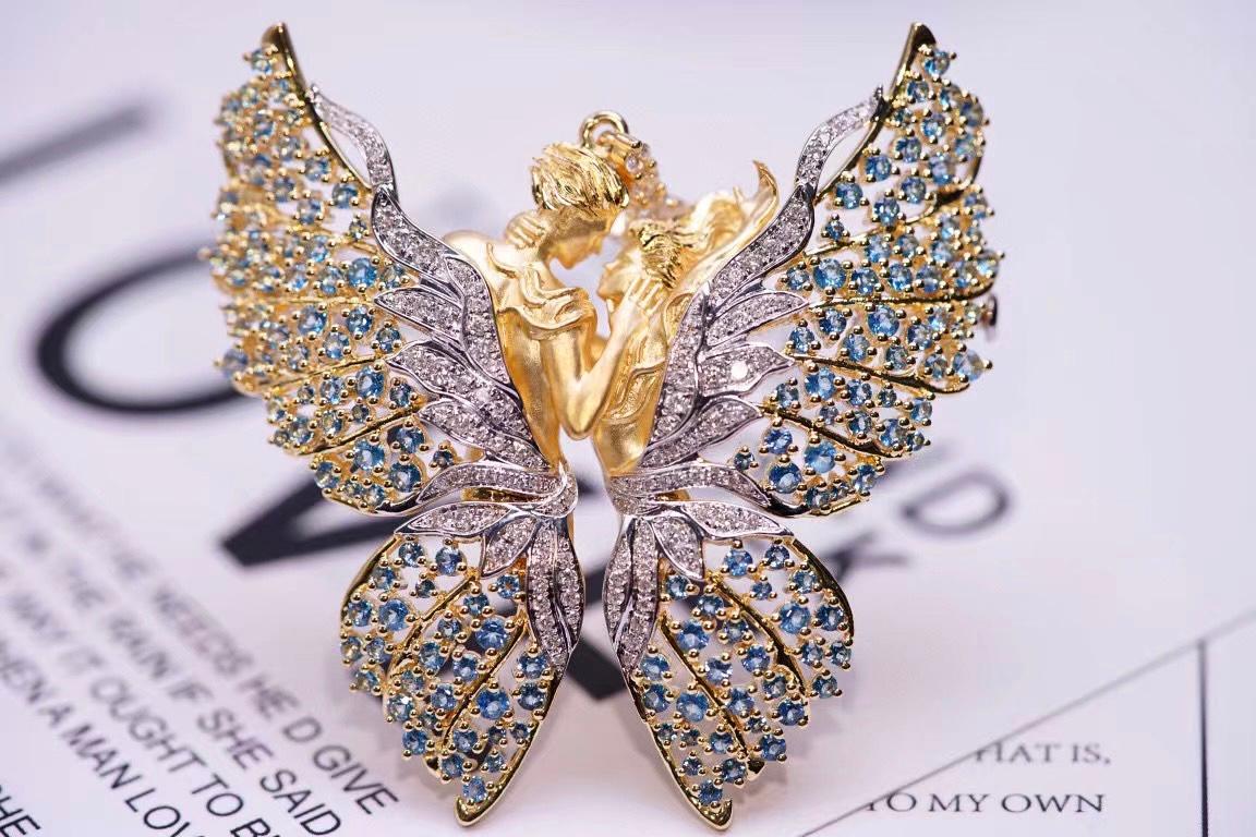 18K Yellow Gold Topaz & Natural Diamond Angel Brooch Pendant For Sale 4