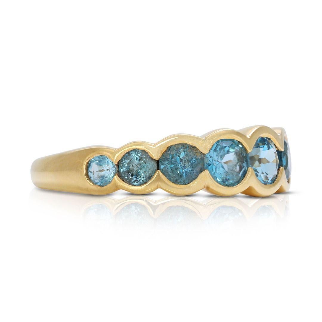 Round Cut 18K Yellow Gold Topaz Ring For Sale