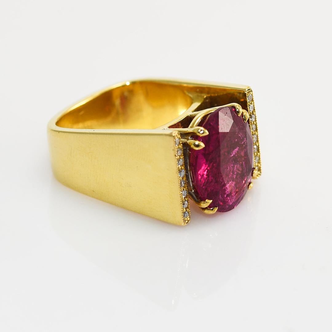 Bague en or jaune 18 carats avec tourmaline et diamants 16,7 g Excellent état - En vente à Laguna Beach, CA