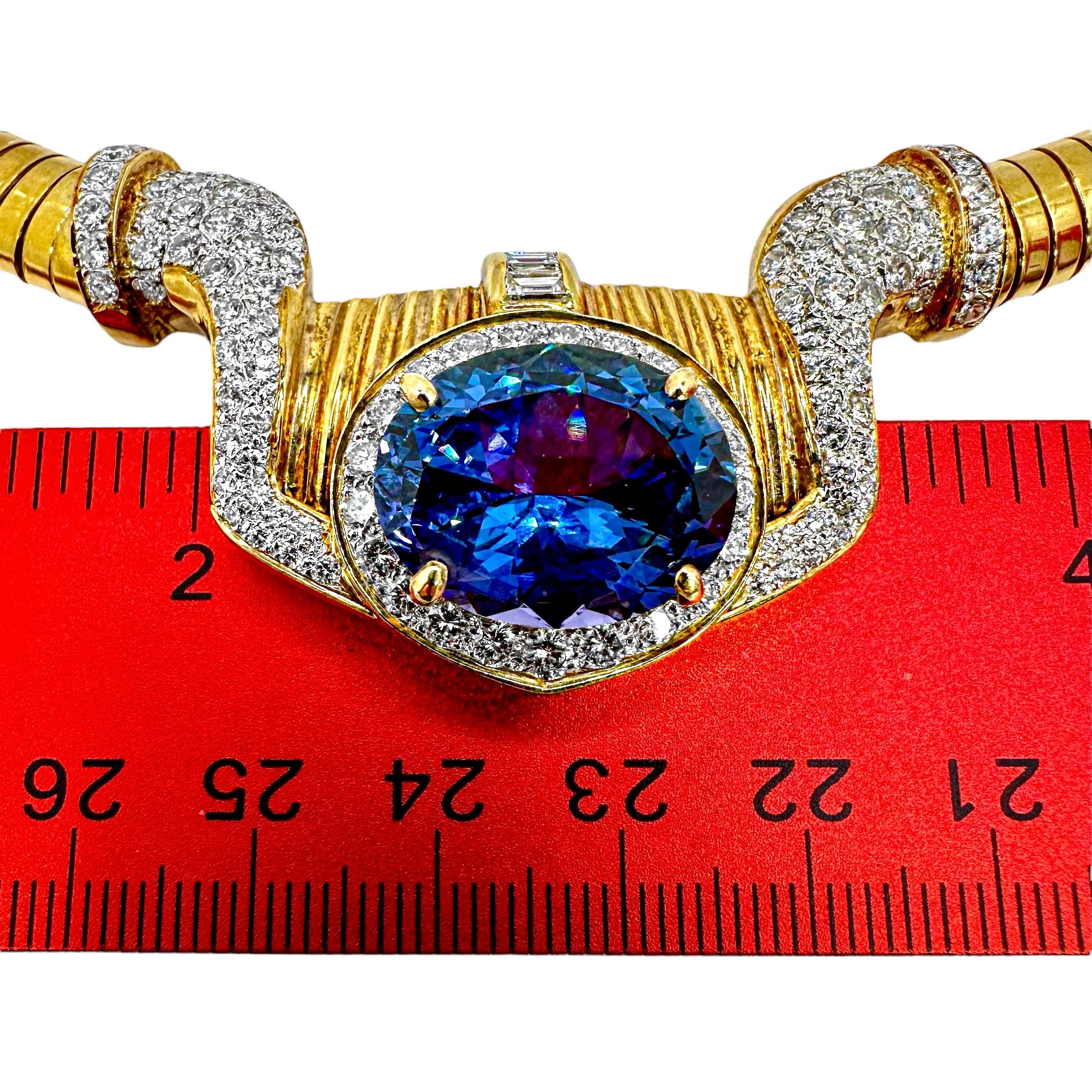 18K Yellow Gold Tubogas Necklace with Oval Tanzanite Just Under 13Ct & Diamonds For Sale 2