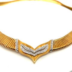 18K Yellow Gold Tubogas V Shape Diamond Necklace