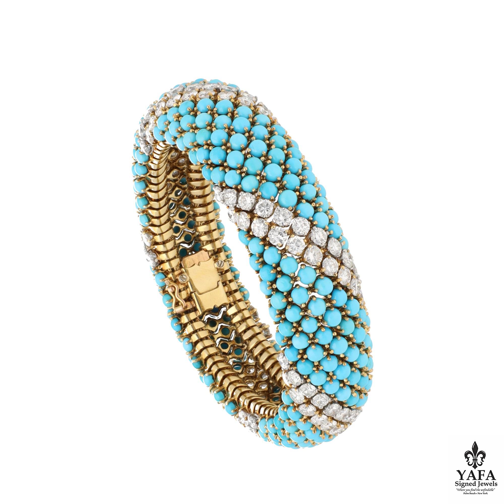 Round Cut 18K Yellow Gold Turquoise and Diamond Bracelet For Sale