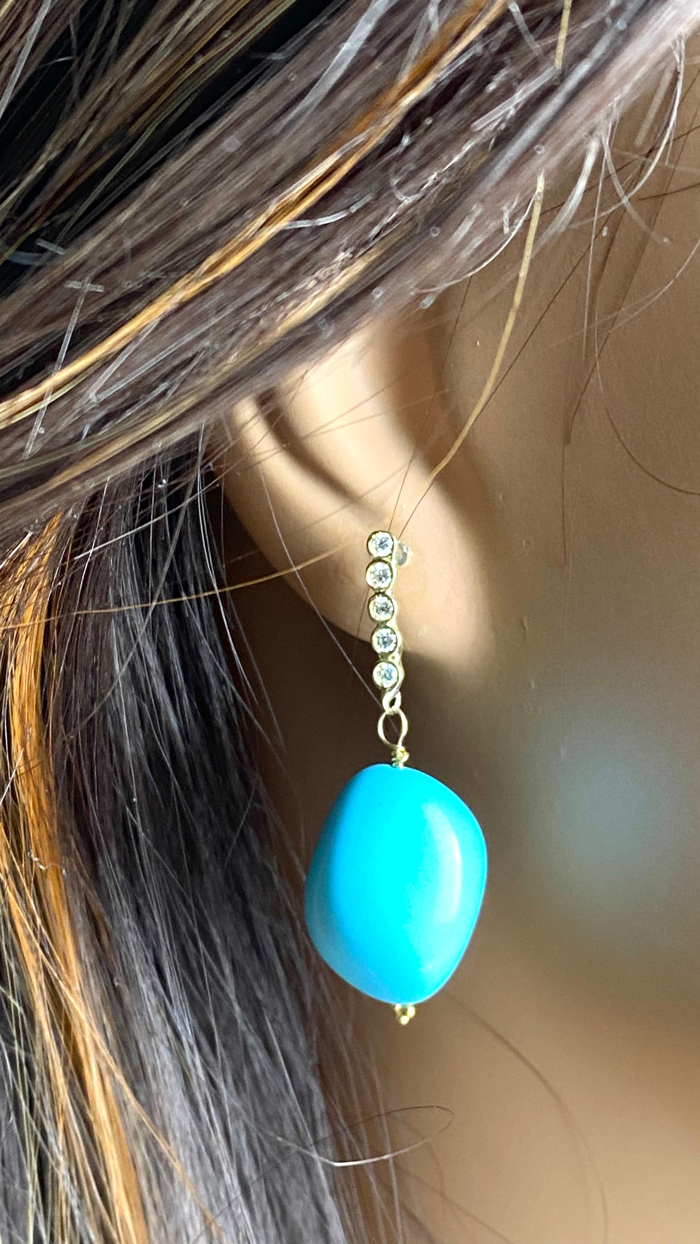 Pendientes Gota de Cuentas de Turquesa en Oro Amarillo de 18 K con Detalles de Diamantes en Nuevo estado para la venta en New York, NY