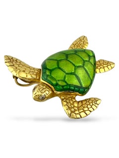 18K Yellow Gold Turtle Brooch with Green Enamel Shell