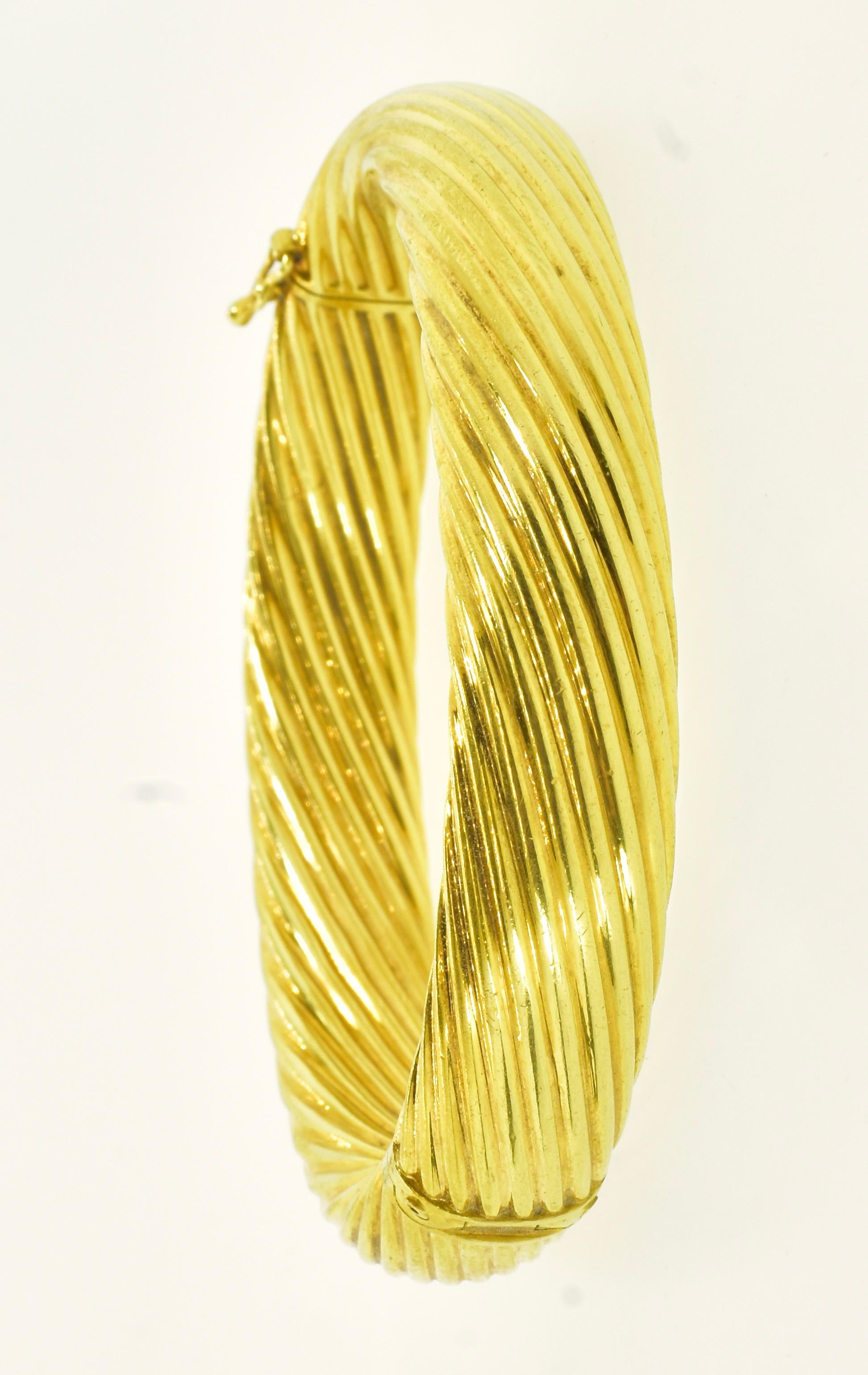 18K Yellow Gold Twist Vintage Bangle or Cuff Bracelet that Opens, c. 1960 2