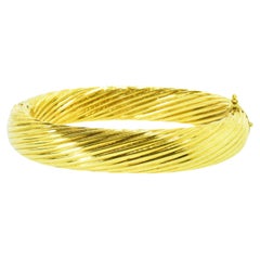 18K Yellow Gold Twist Vintage Bangle or Cuff Bracelet that Opens, c. 1960