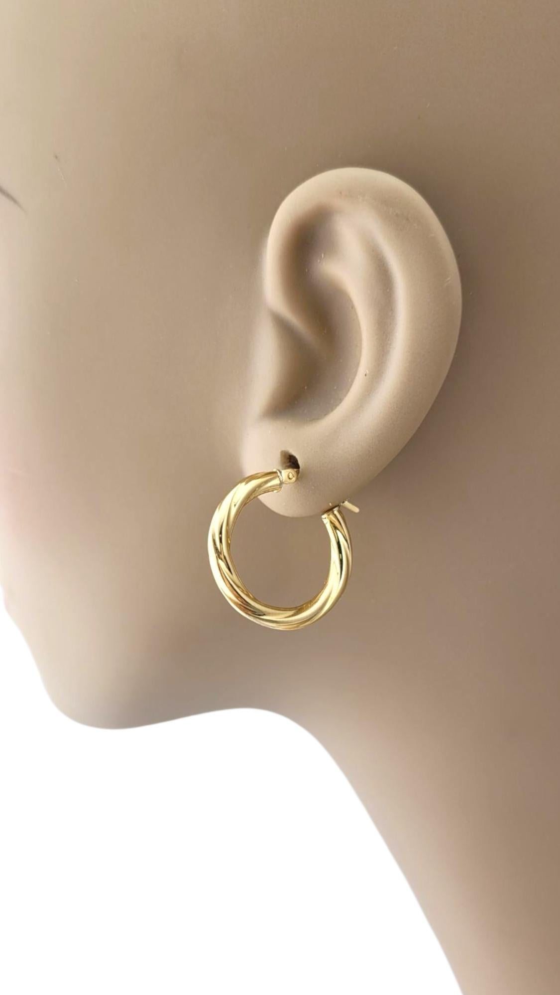 18K Yellow Gold Twisted Hoop Earrings #21710 in vendita 2