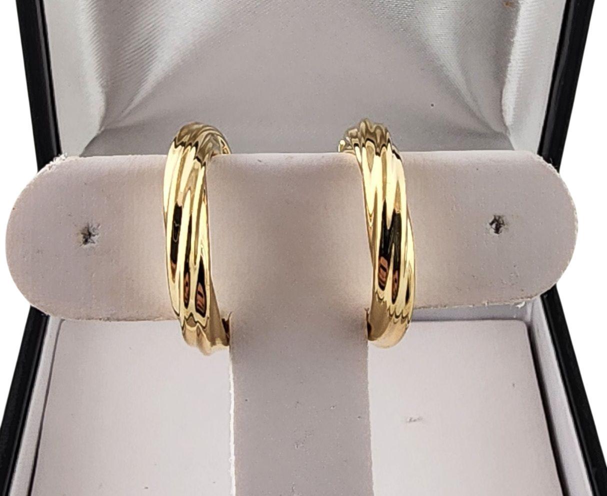 Boucles d'oreilles en or jaune 18k torsadées #23061 Bon état - En vente à Washington Depot, CT