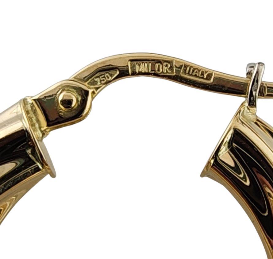 Orecchini a cerchio ritorto in oro giallo 18k #23446 in vendita 1