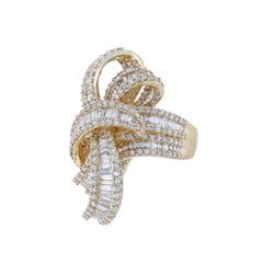 18K Yellow Gold Twisted Knot Diamond Cocktail Ring, 4.39ct.