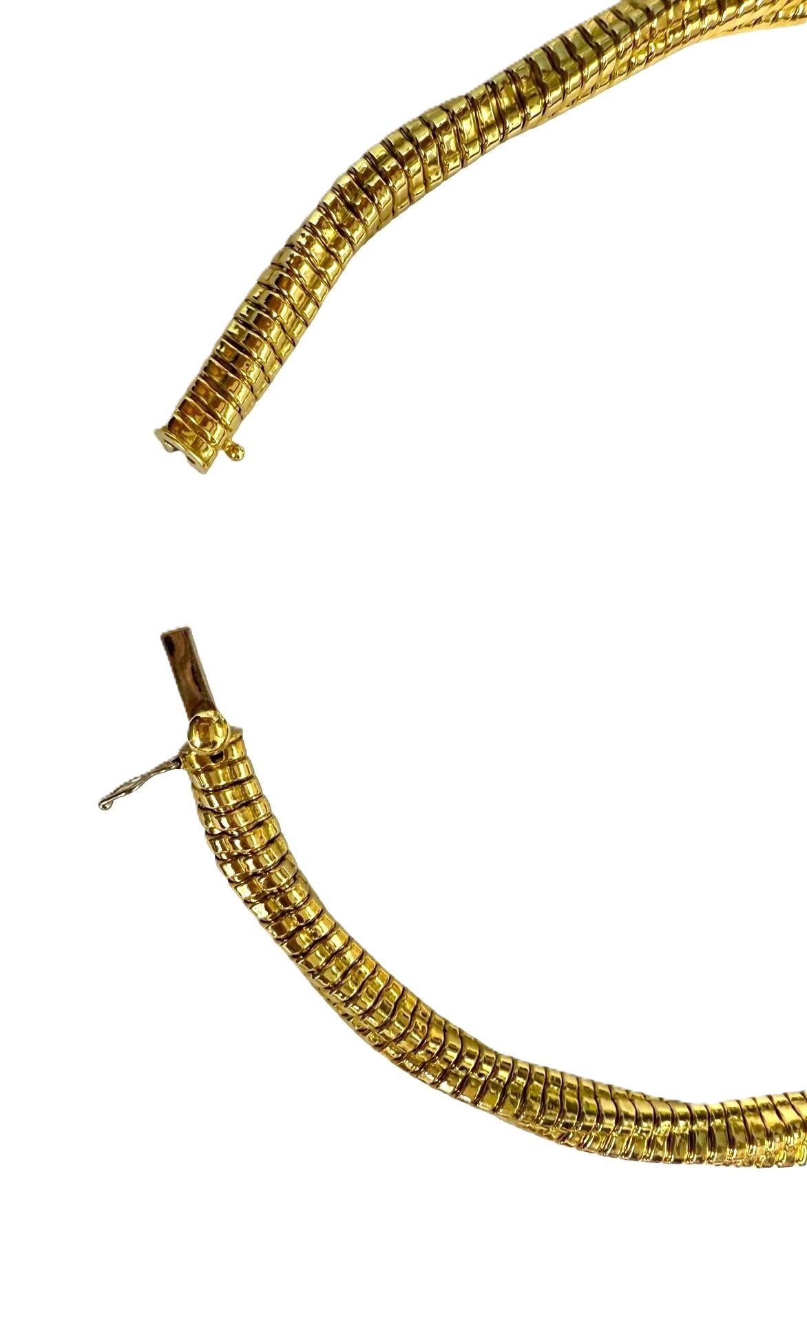 18K Yellow Gold Twisted Tubogas Onyx and Diamond Necklace In Good Condition For Sale In Philadelphia, PA