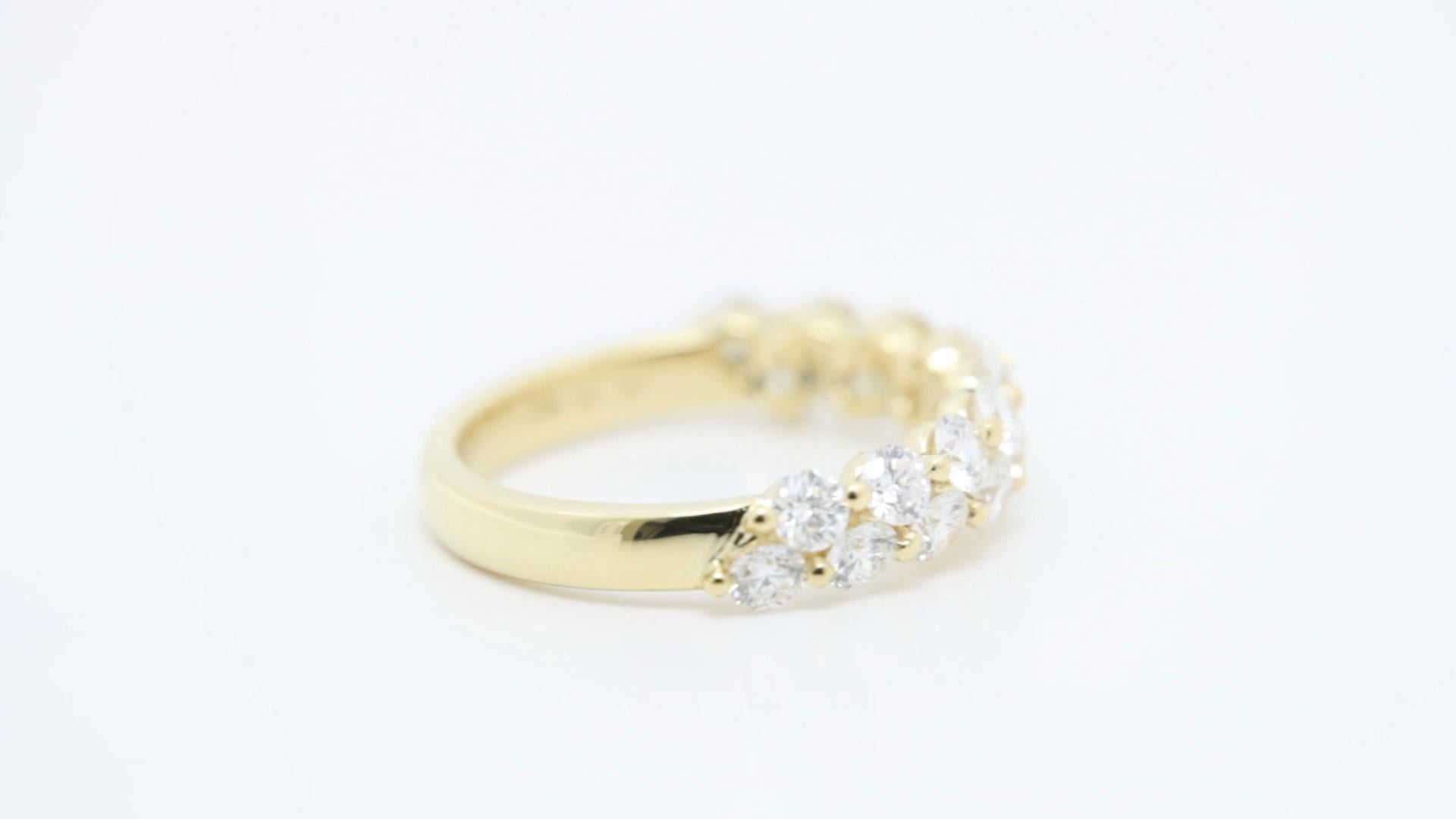 18K Yellow Gold Two-Row Domed Round Diamond Band (Moderne) im Angebot