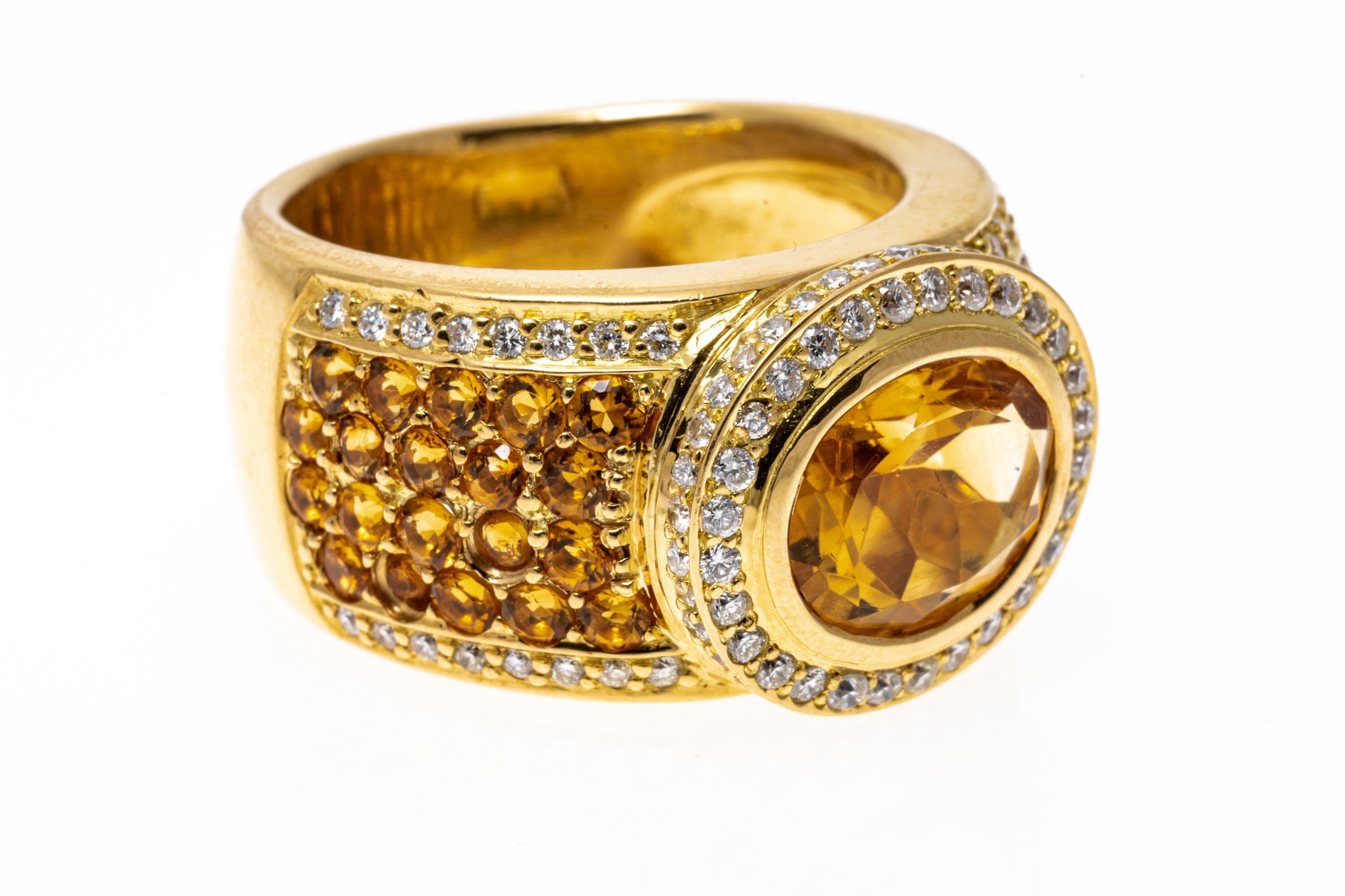 18k Yellow Gold Ultra Wide Horizontal Citrine and Diamond Dome Ring In Good Condition For Sale In Southport, CT