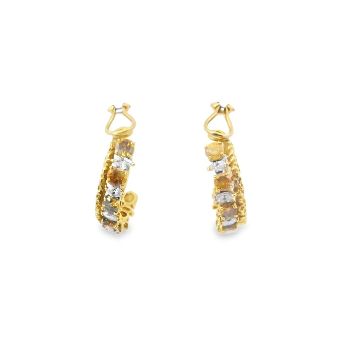 Or jaune 18k  Van Cleef & Arpels Diamant en forme de cercle  Boucles d'oreilles Bon état - En vente à New York, NY