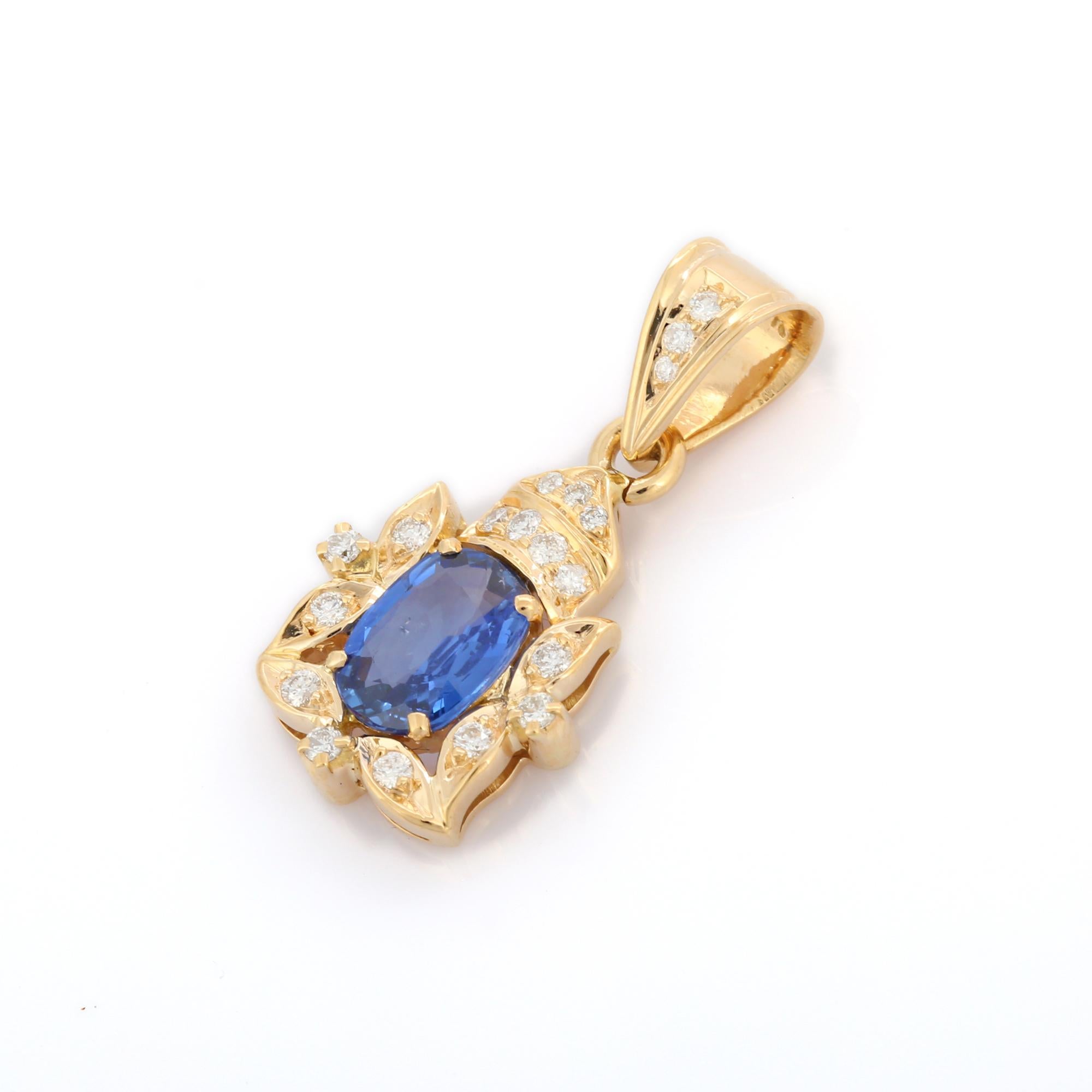 Contemporary 18K Yellow Gold Pendant with Blue Sapphire and Diamond In New Condition For Sale In Houston, TX