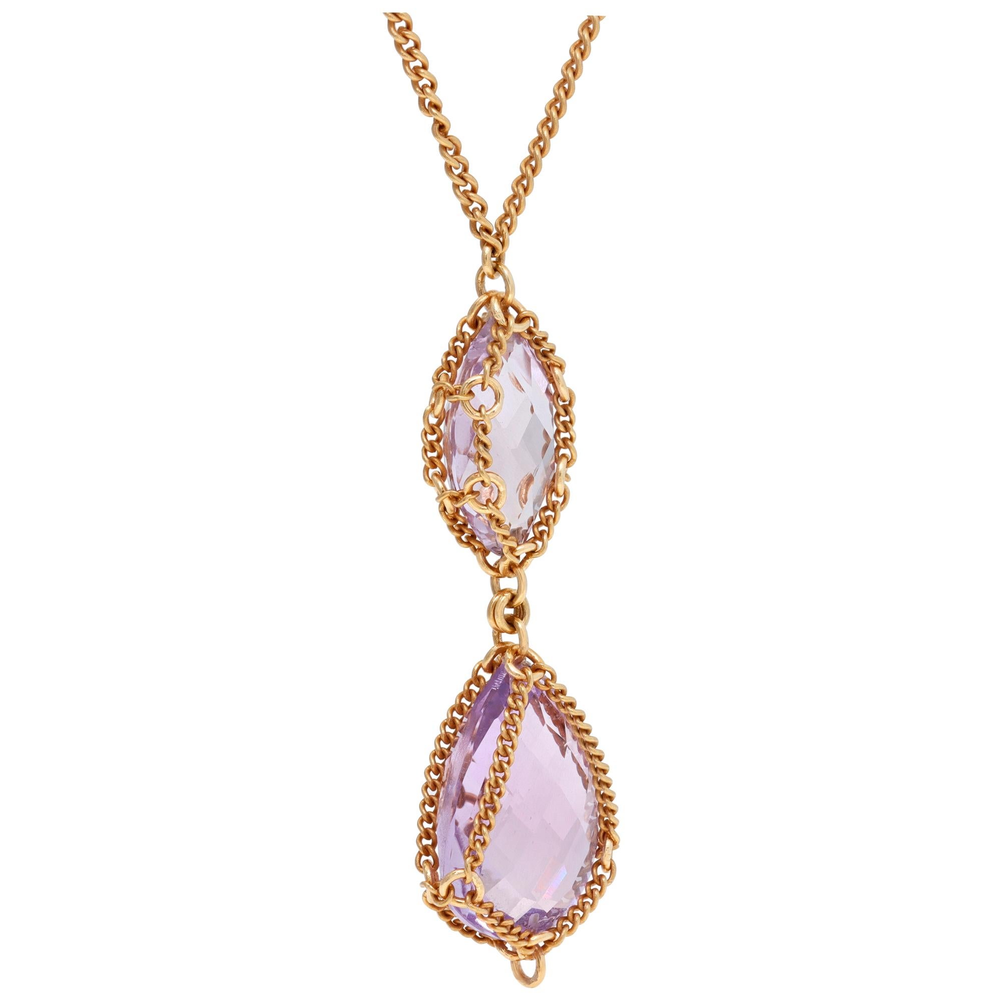 Collier à chaîne d'inspiration victorienne en or jaune 18 carats avec améthyste taillée en briolette Excellent état - En vente à Surfside, FL