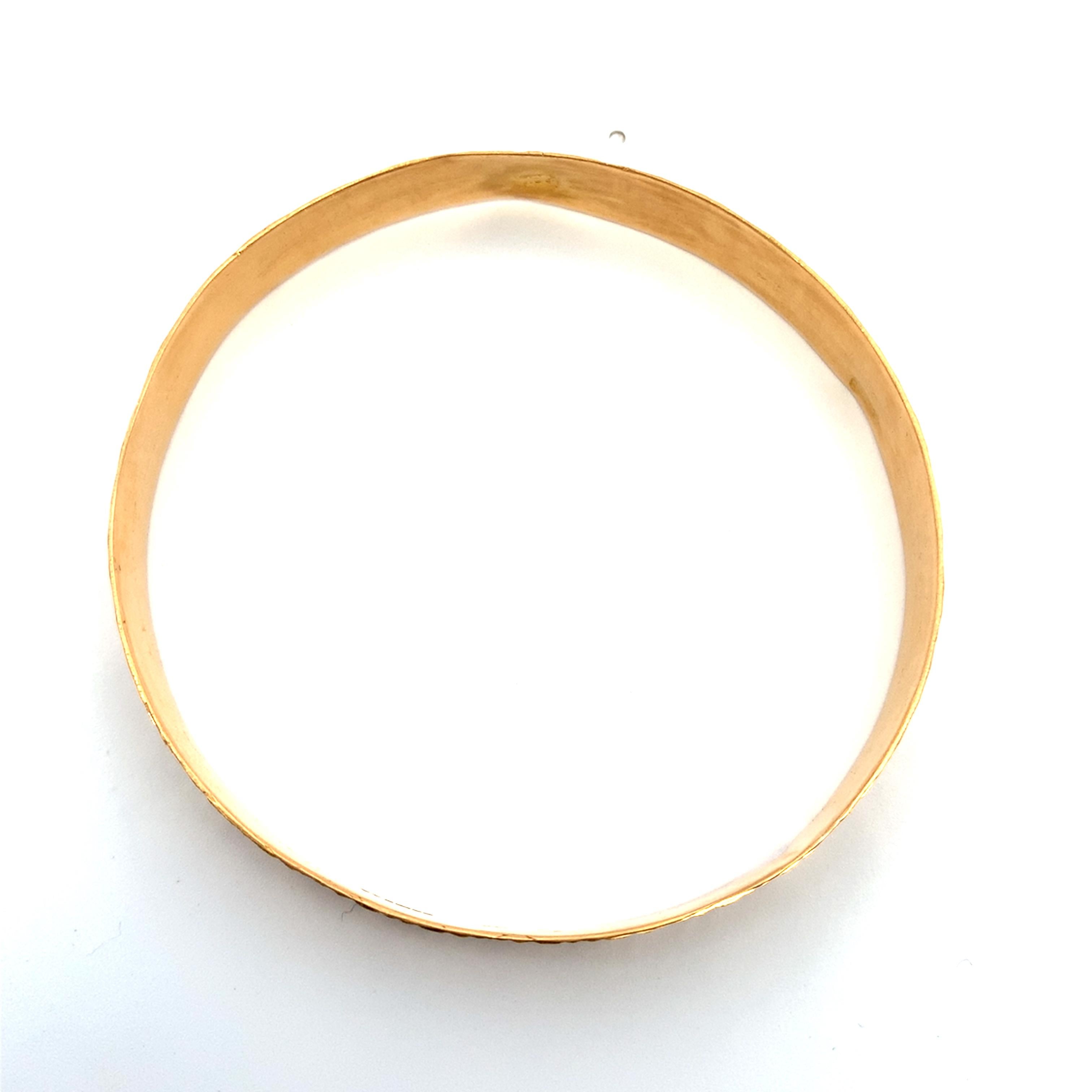 18k Yellow gold Vintage bangle bracelet For Sale 1