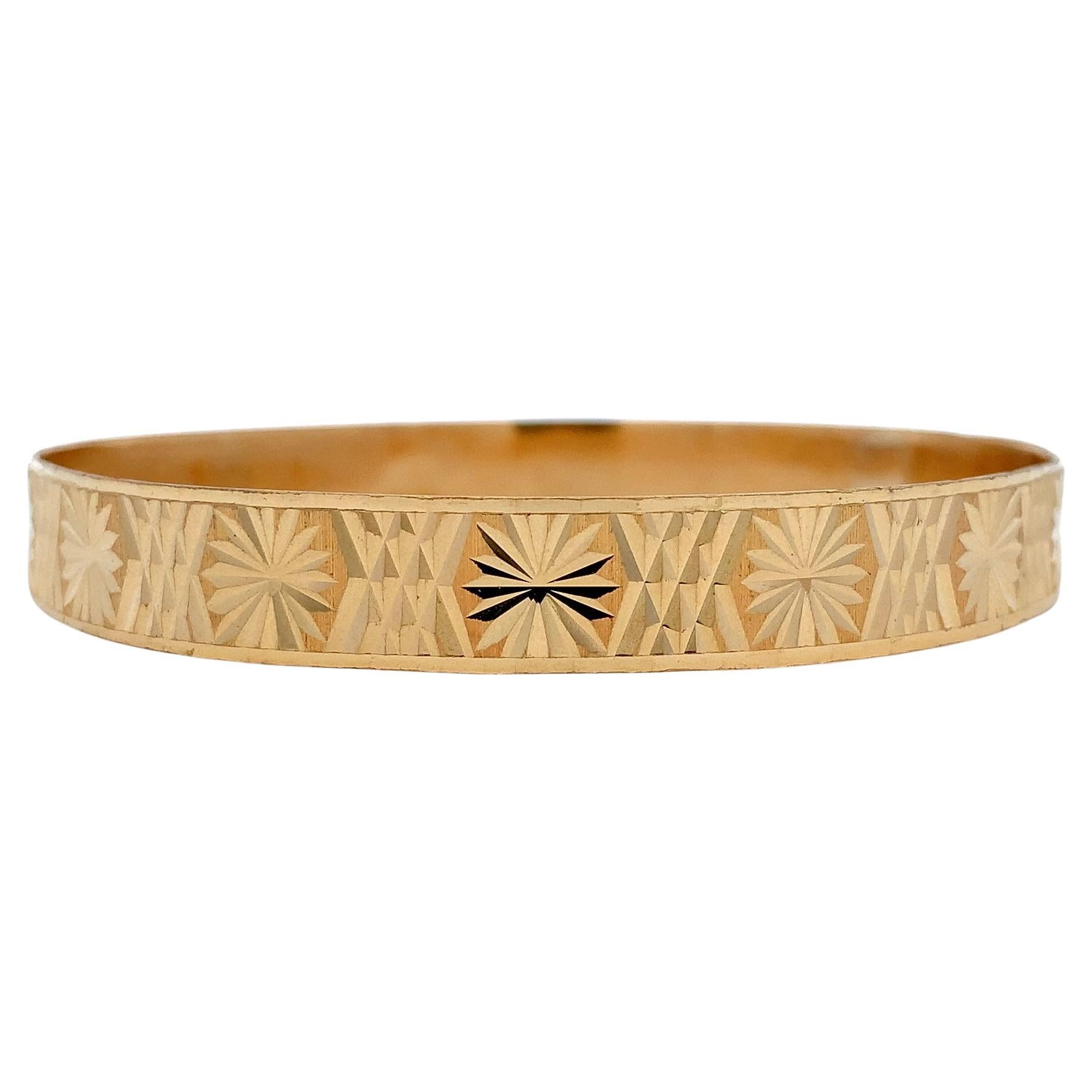 18k Yellow gold Vintage bangle bracelet For Sale