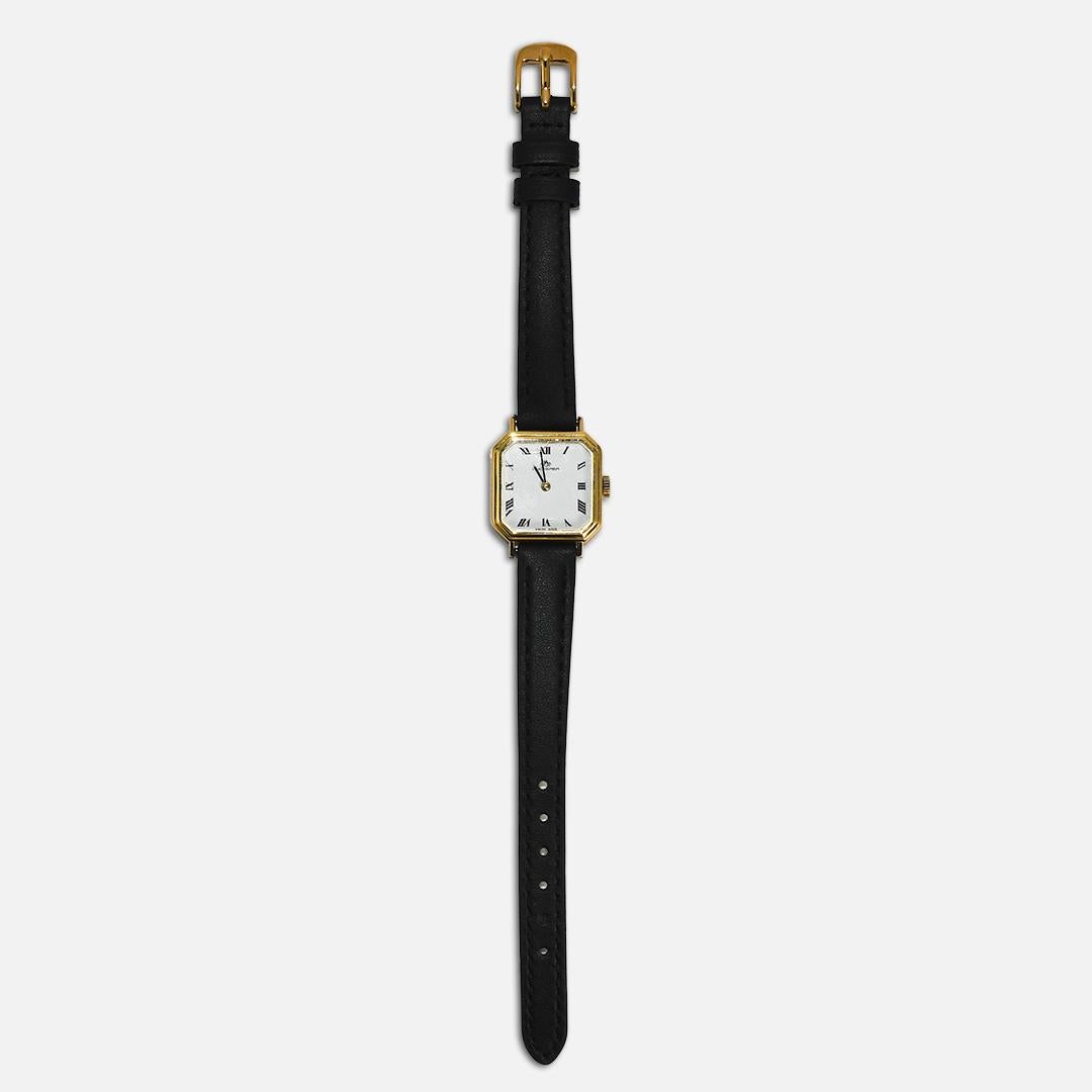 Women's 18K Yellow Gold Vintage Bucherer Manual Wind Watch (22mm) For Sale
