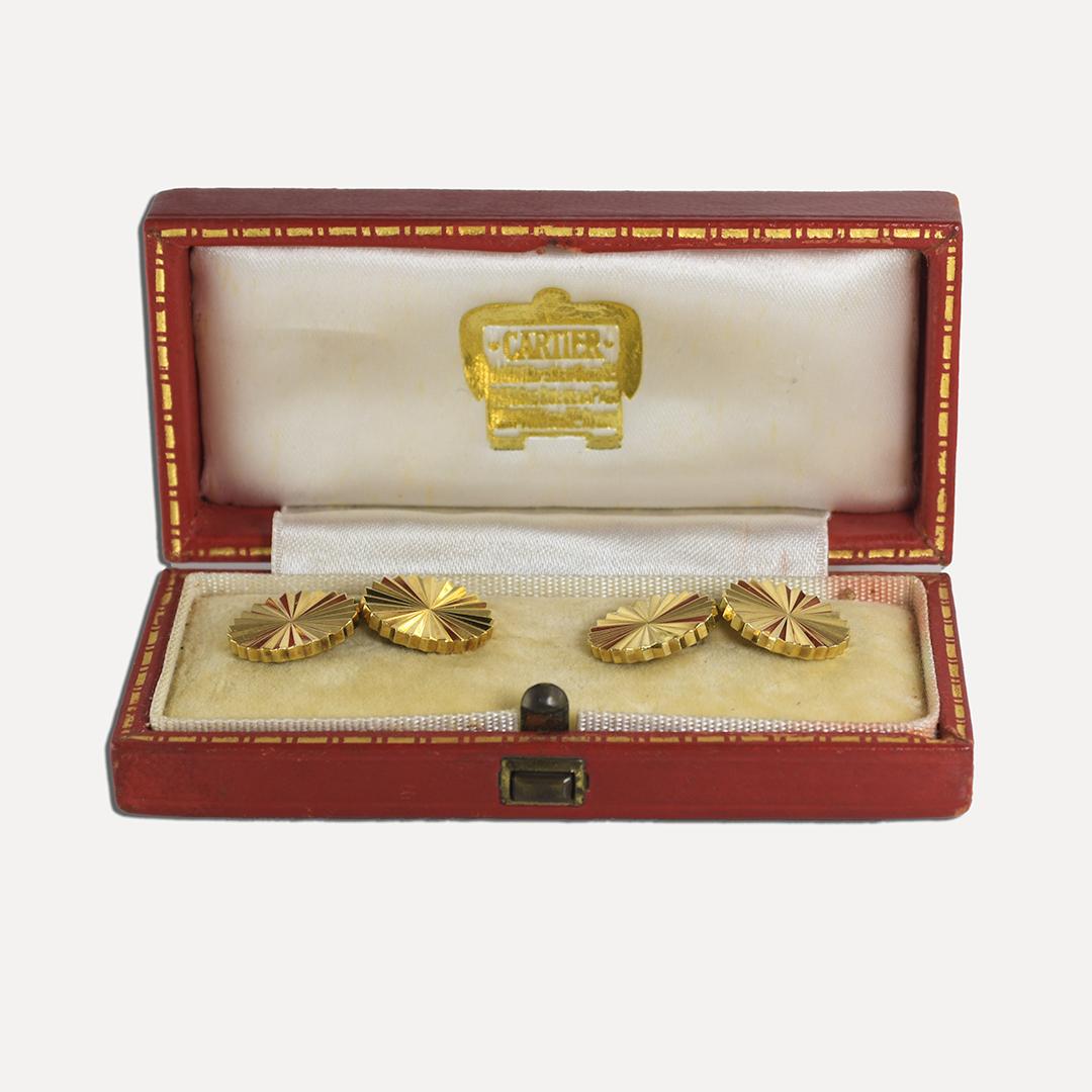 18K Yellow Gold Vintage Cartier Cufflinks 18.9g In Excellent Condition For Sale In Laguna Beach, CA