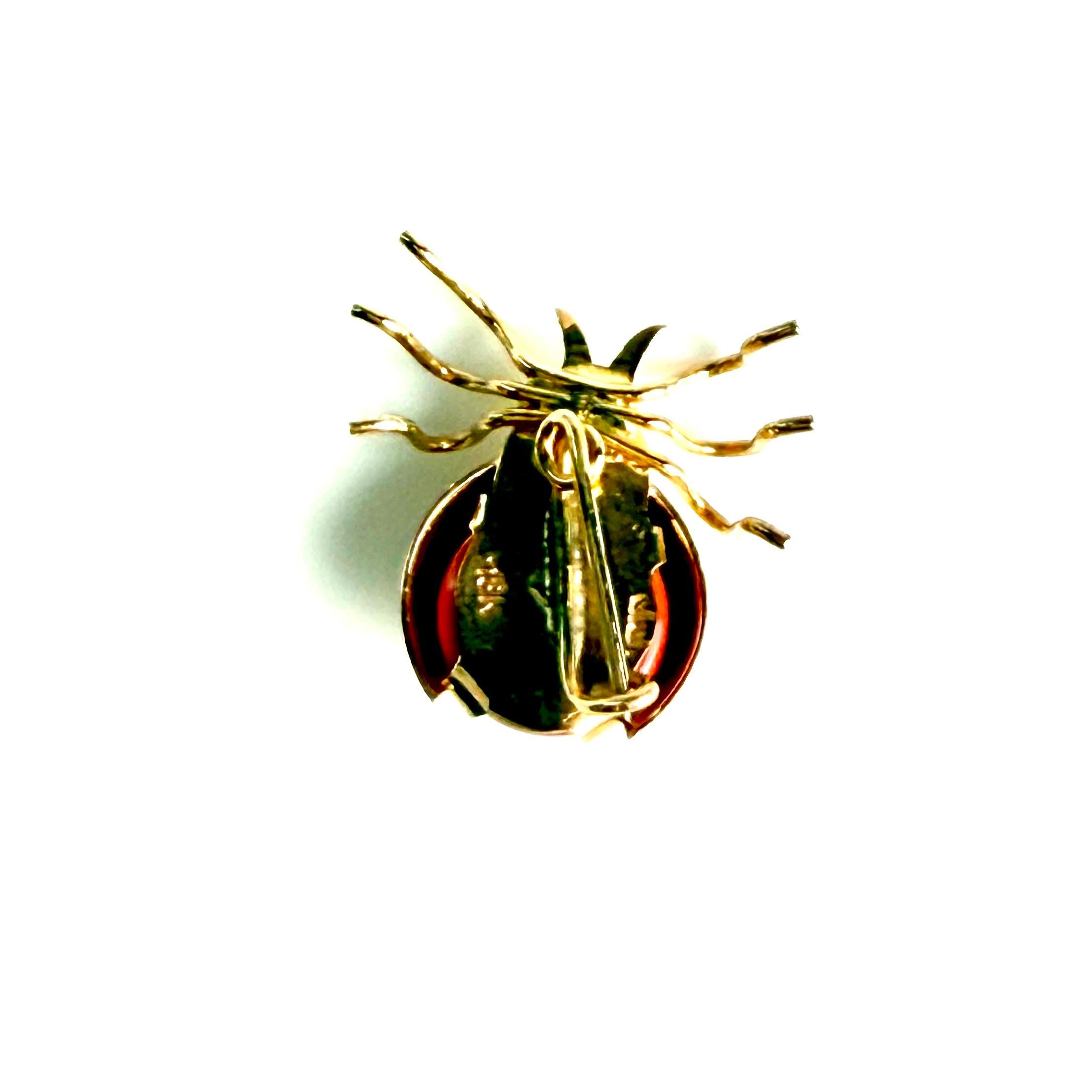 Broche en or jaune 18K, coccinelle en corail vintage 4