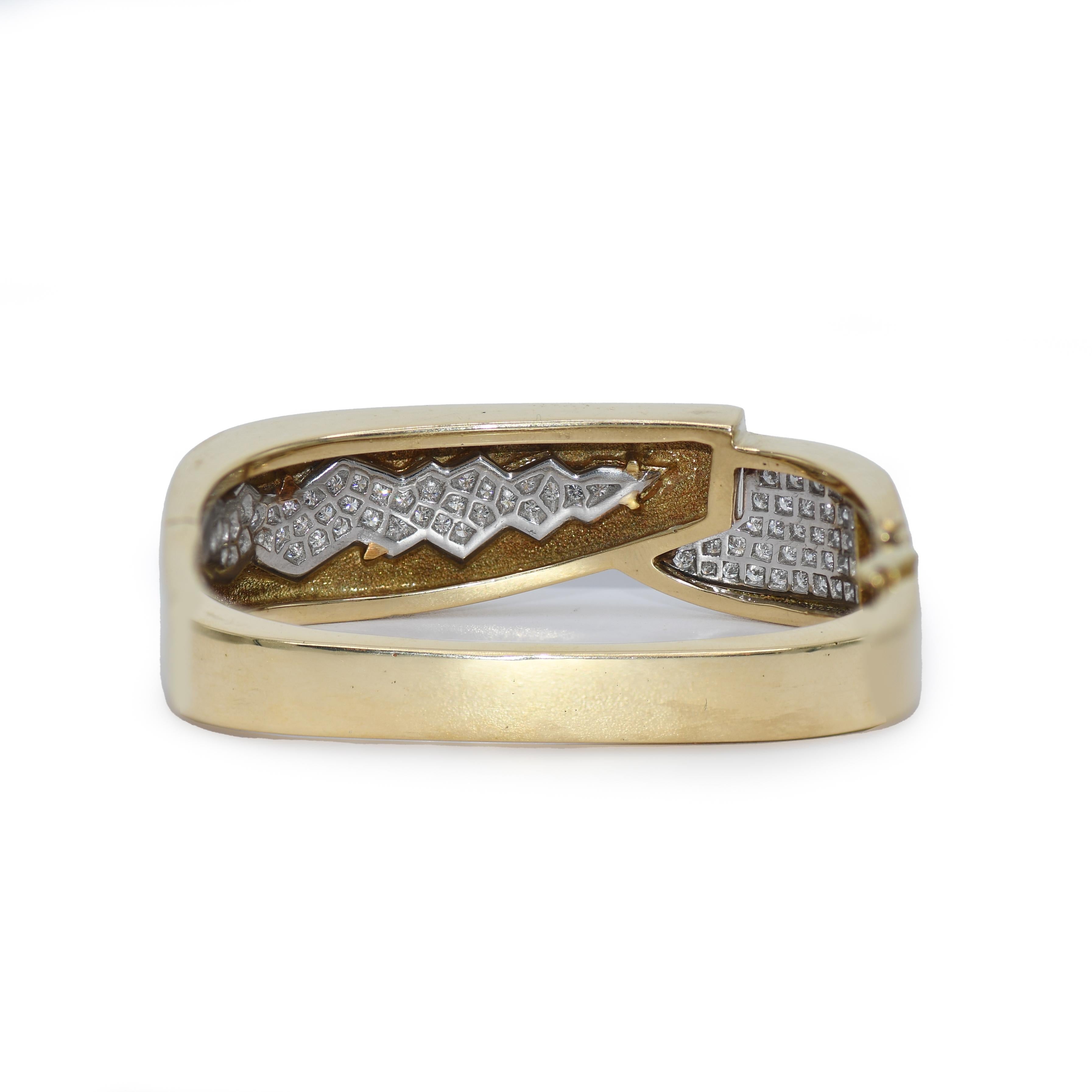 18K Yellow Gold Vintage Diamond Bangle Bracelet 2.00tdw, 53g In Excellent Condition In Laguna Beach, CA