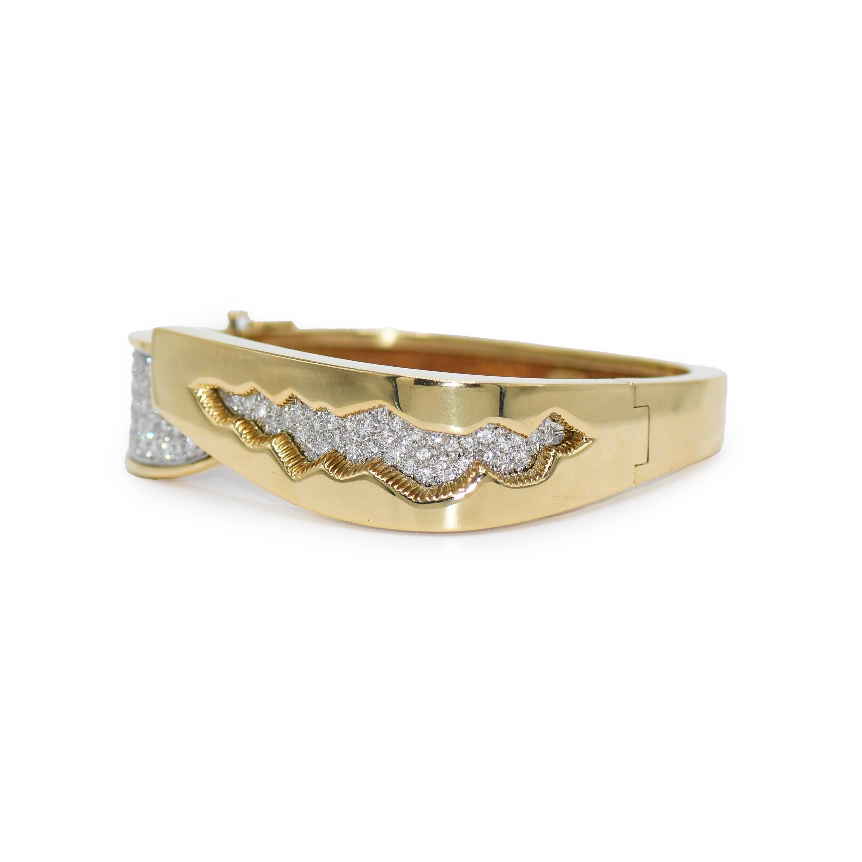 18K Yellow Gold Vintage Diamond Bangle Bracelet 2.00tdw, 53g 1