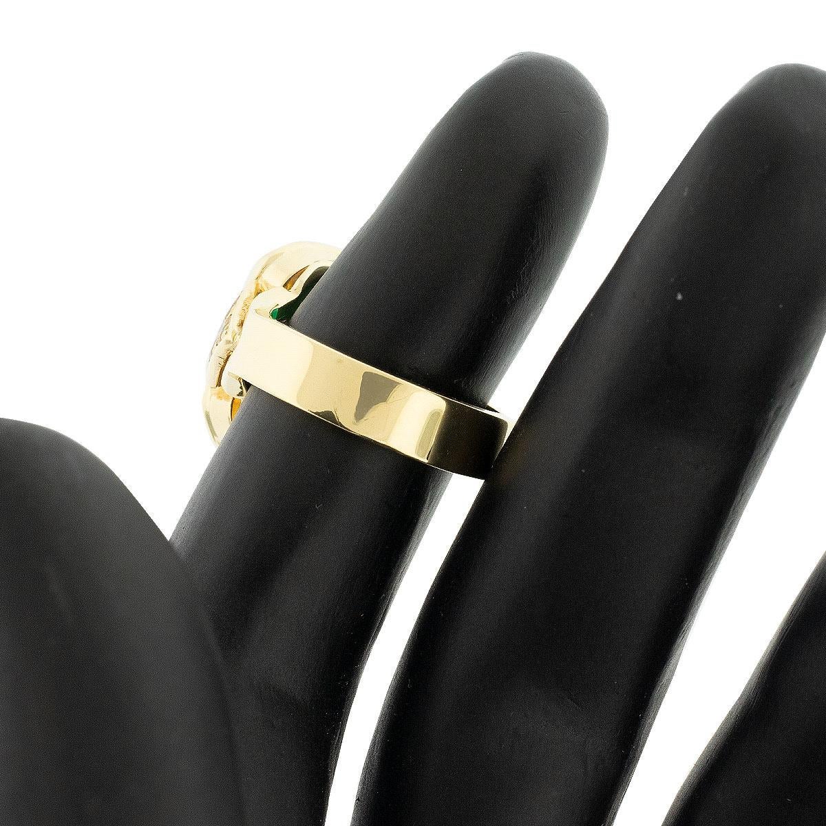 18k Yellow Gold Vintage Emerald Cabochon Ring For Sale 5