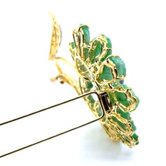 *ON SALE NOW: 40% OFF!* 18k Yellow Gold Vintage Jade and Sapphire Flower Brooch