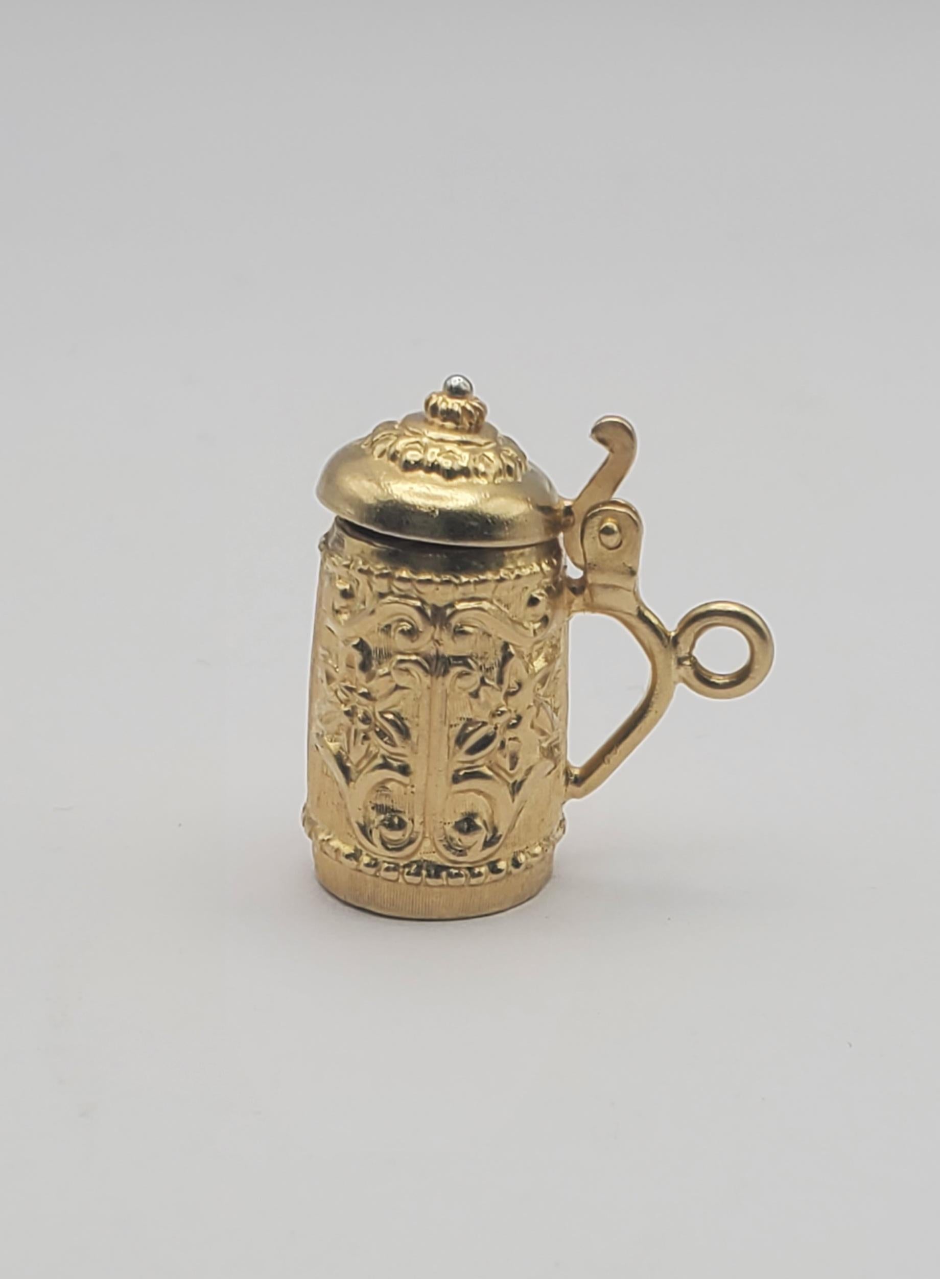 Women's or Men's 18K Yellow Gold Vintage Lidded Beer Stein Charm/Pendant