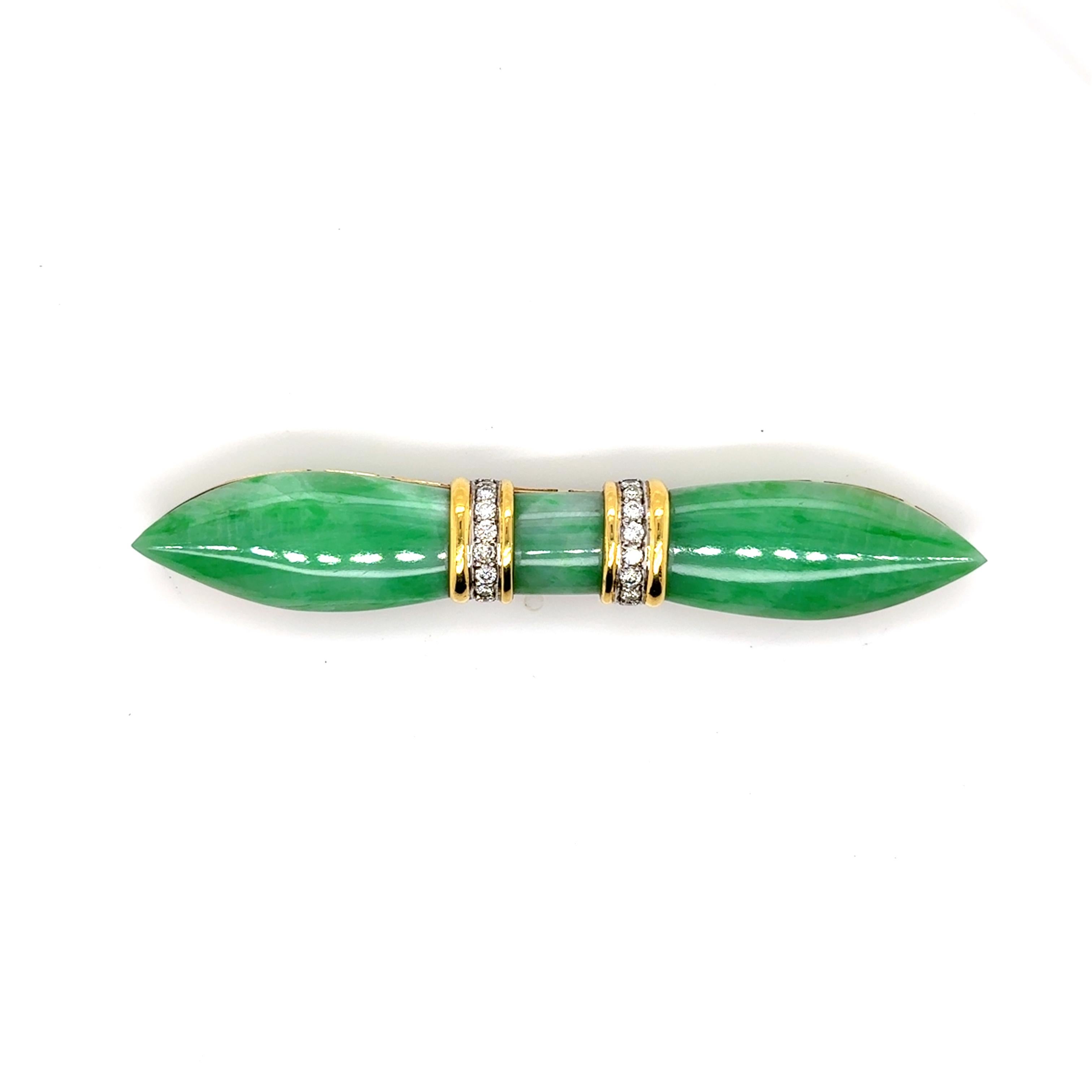 18k Gelbgold Vintage Lange Jade Diamant Pin im Angebot 3