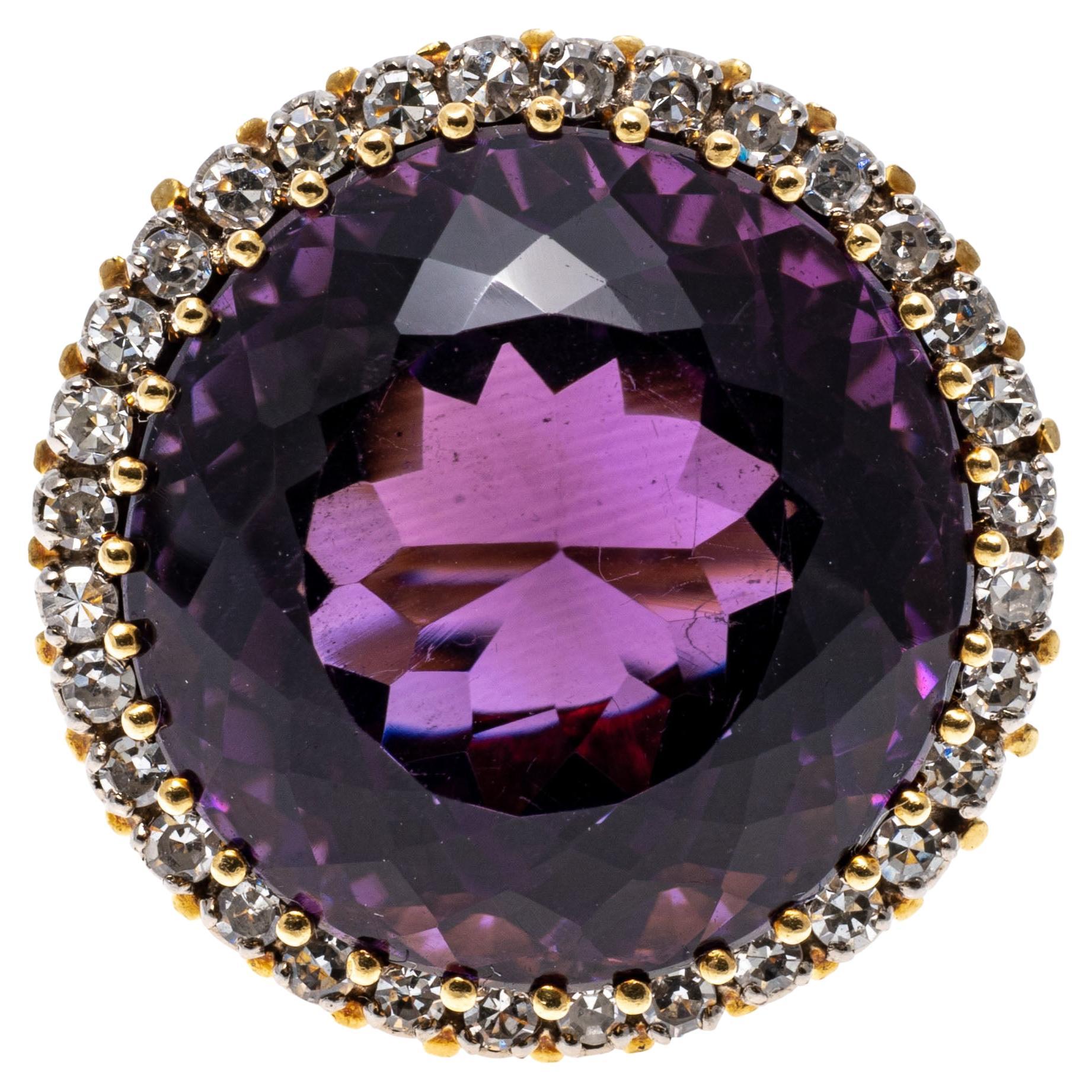 Bague vintage en or jaune 18 carats avec améthyste ronde violet foncé et halo de diamants